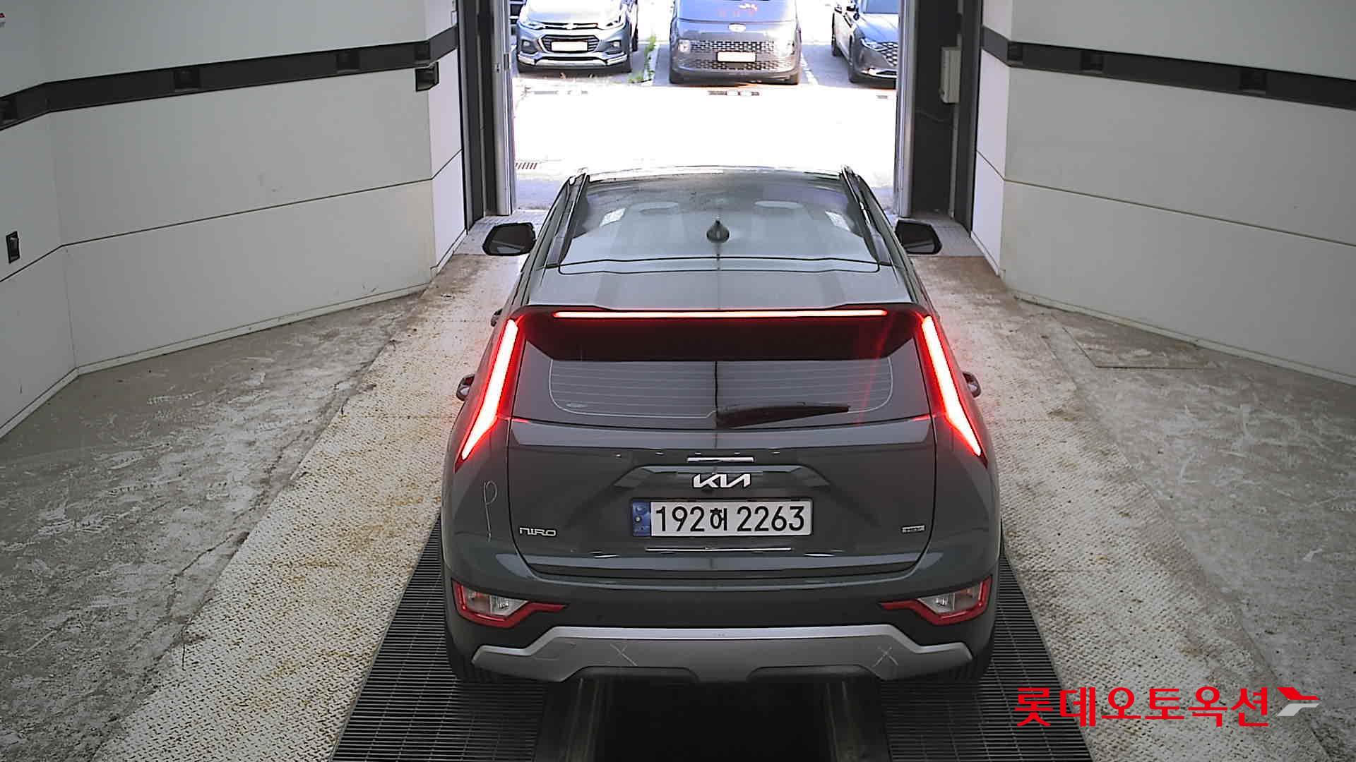 2023 - kia niro