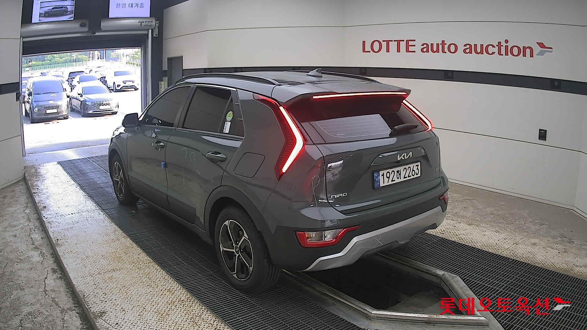 2023 - kia niro