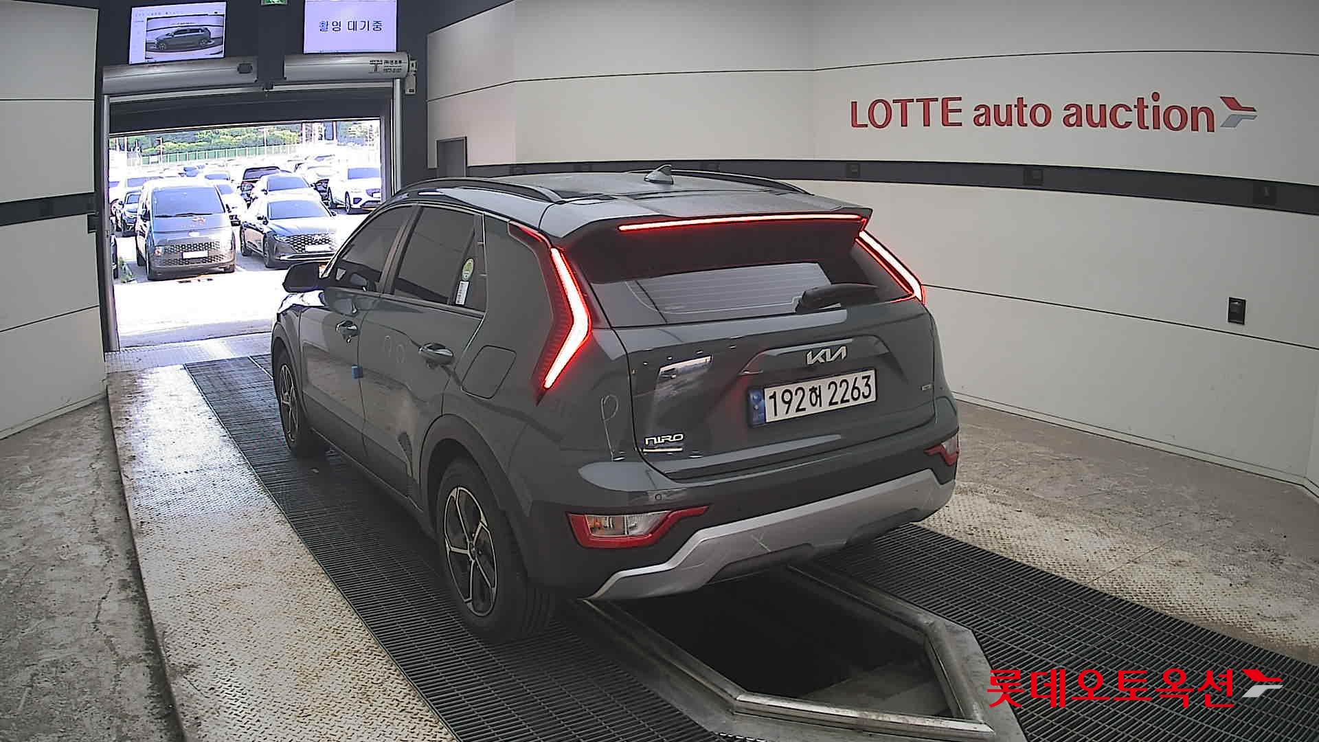 2023 - kia niro