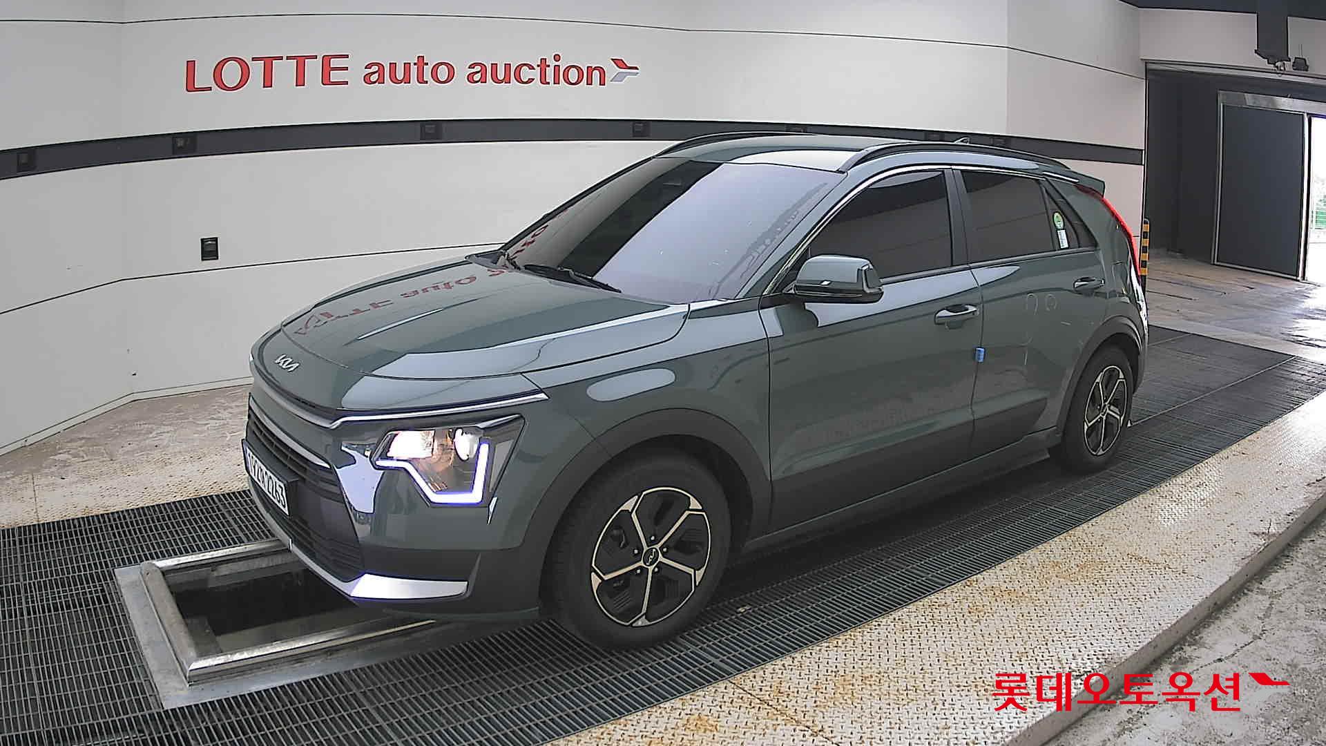 2023 - kia niro