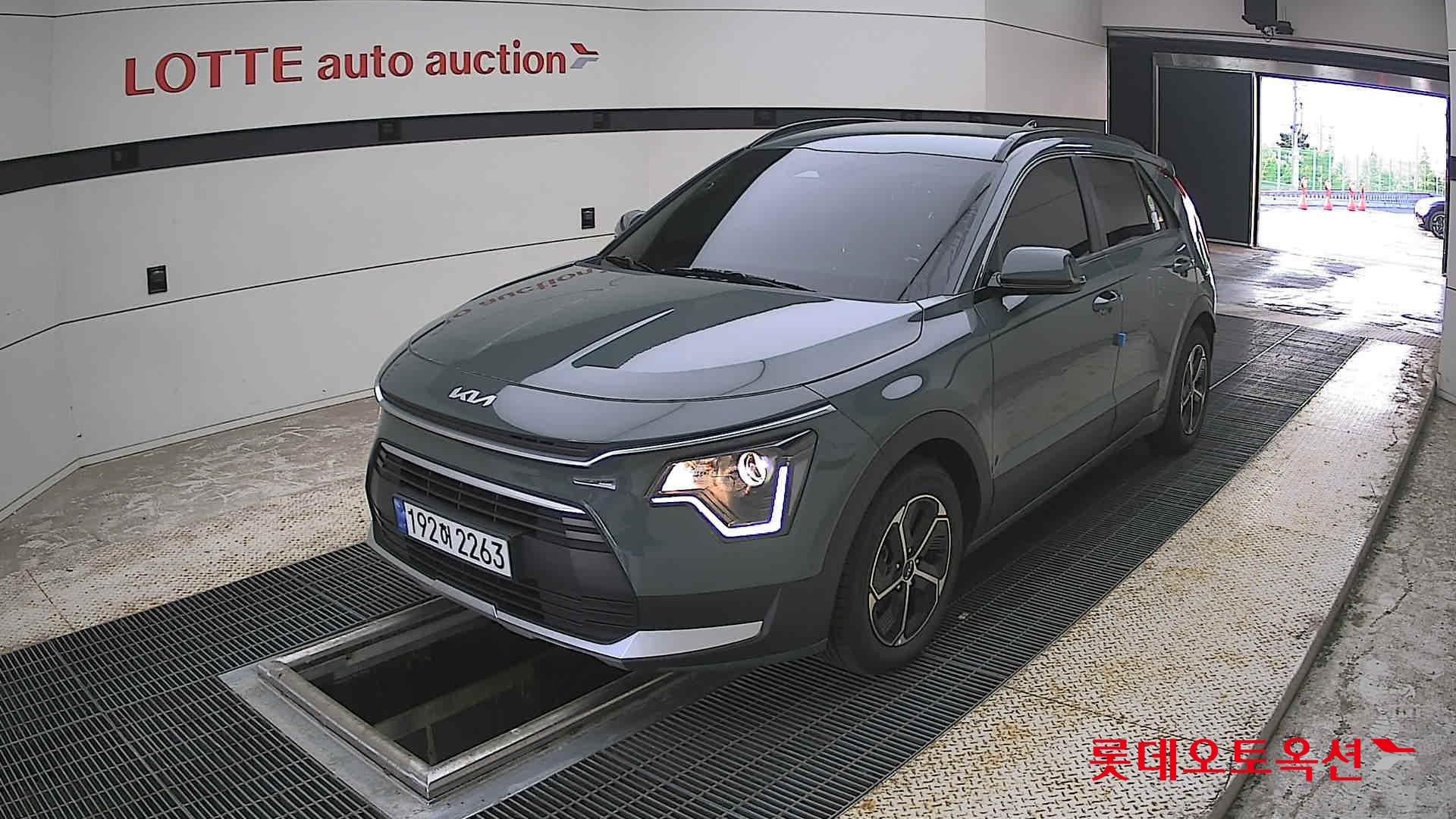 2023 - kia niro