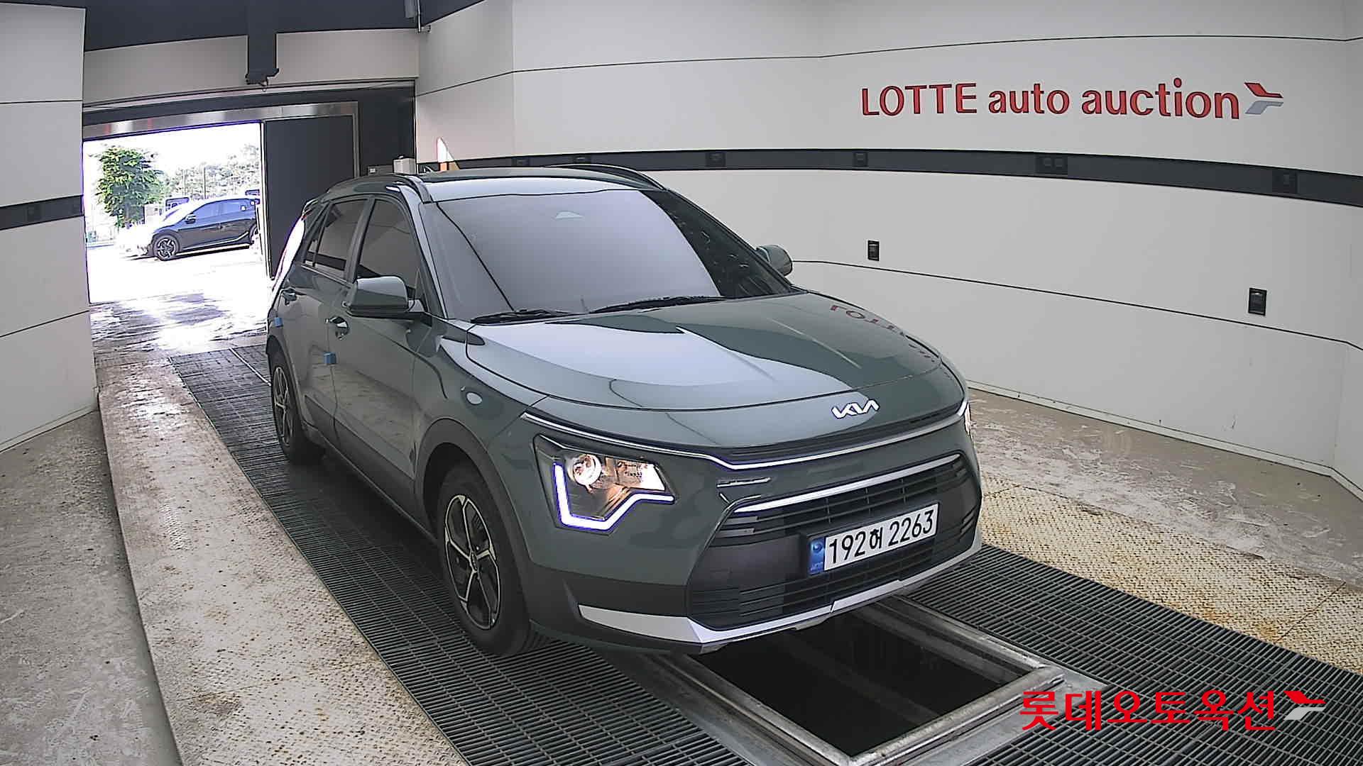2023 - kia niro