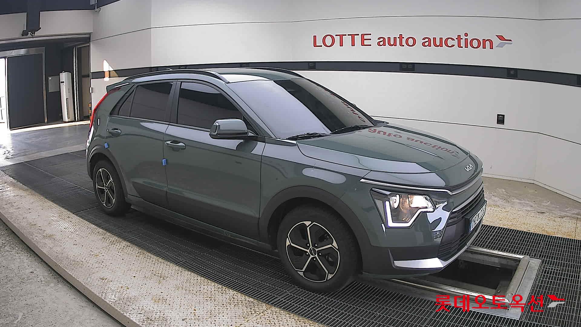 2023 - kia niro