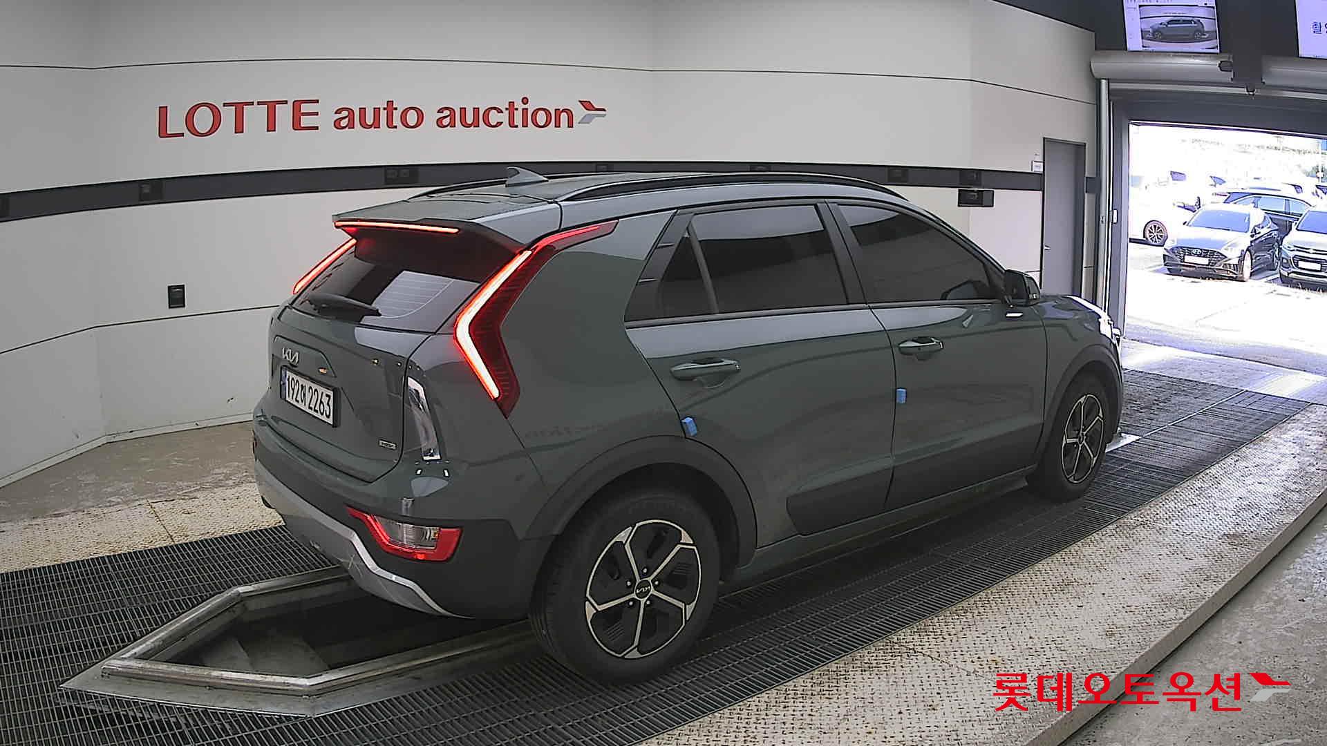 2023 - kia niro