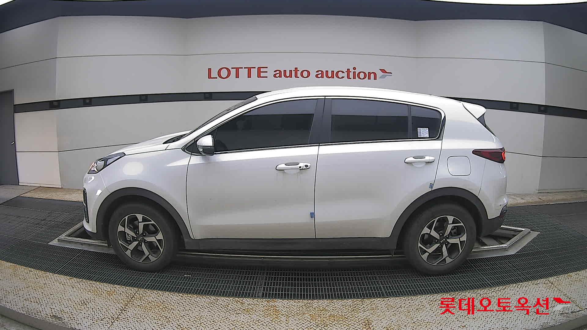 2020 - kia sportage