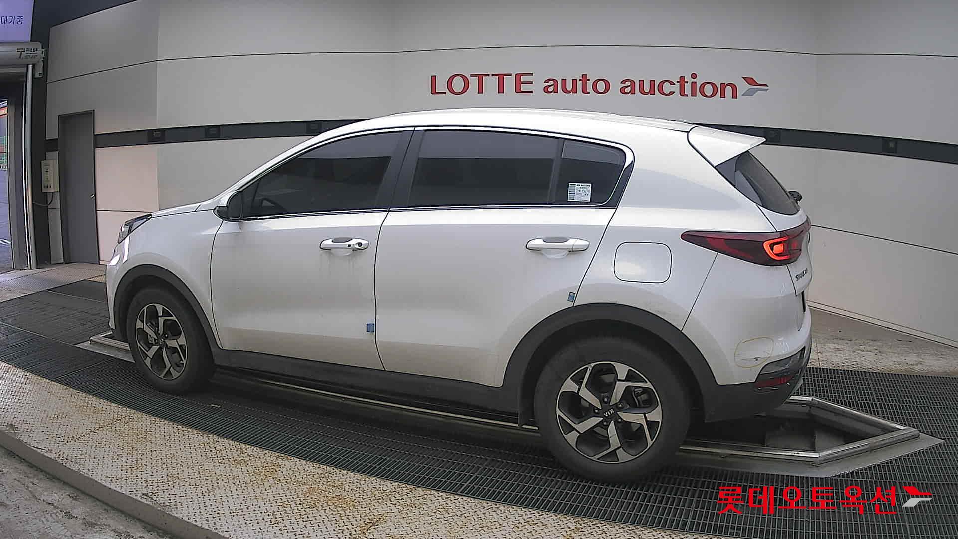 2020 - kia sportage