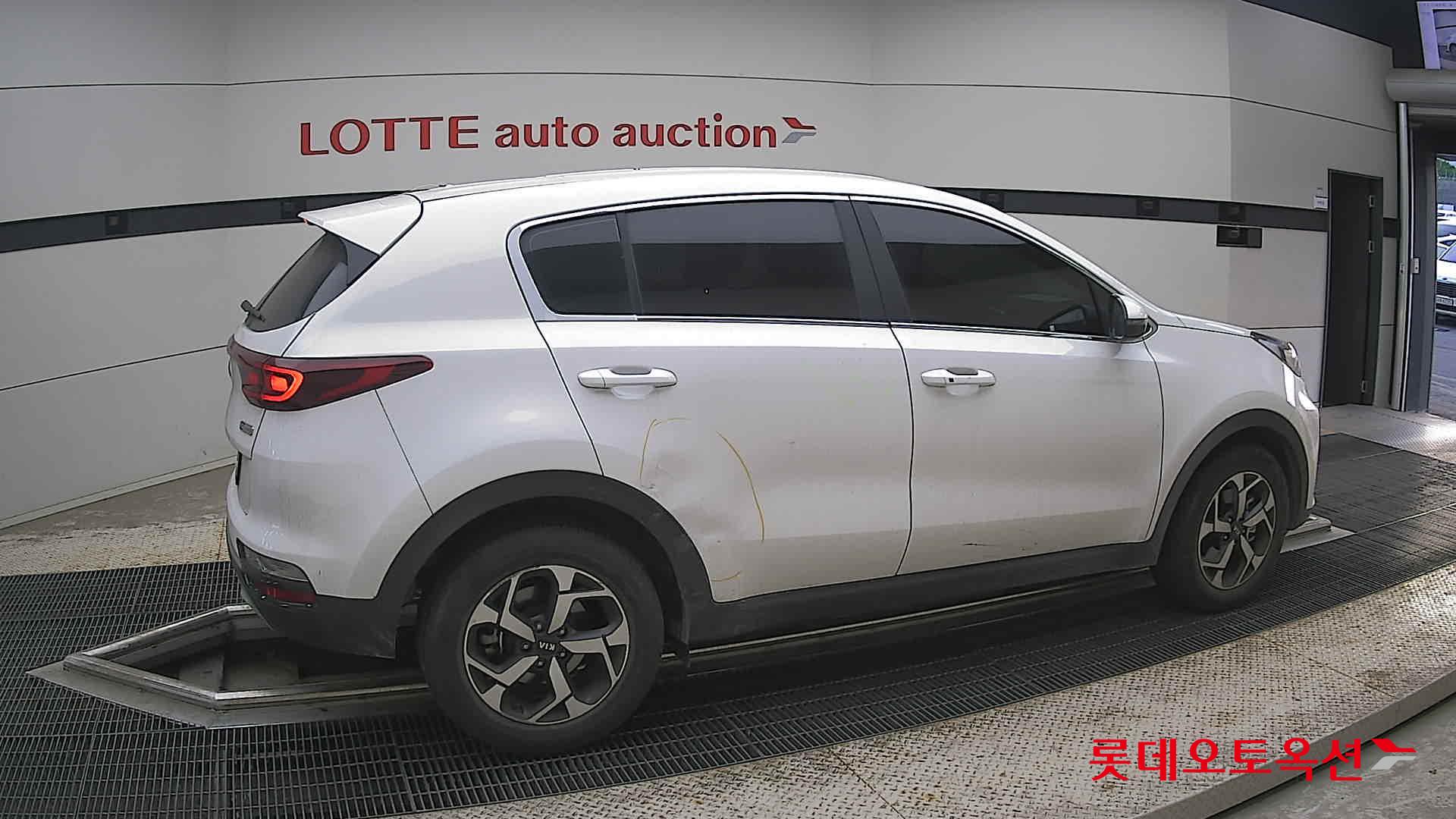 2020 - kia sportage