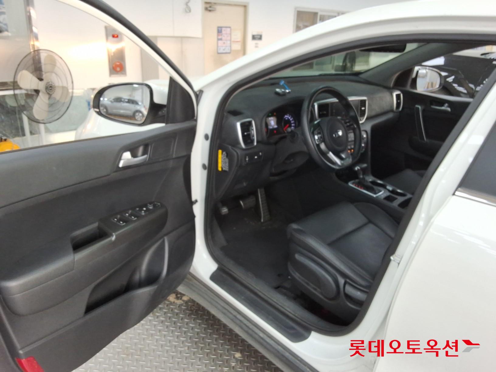 2020 - kia sportage