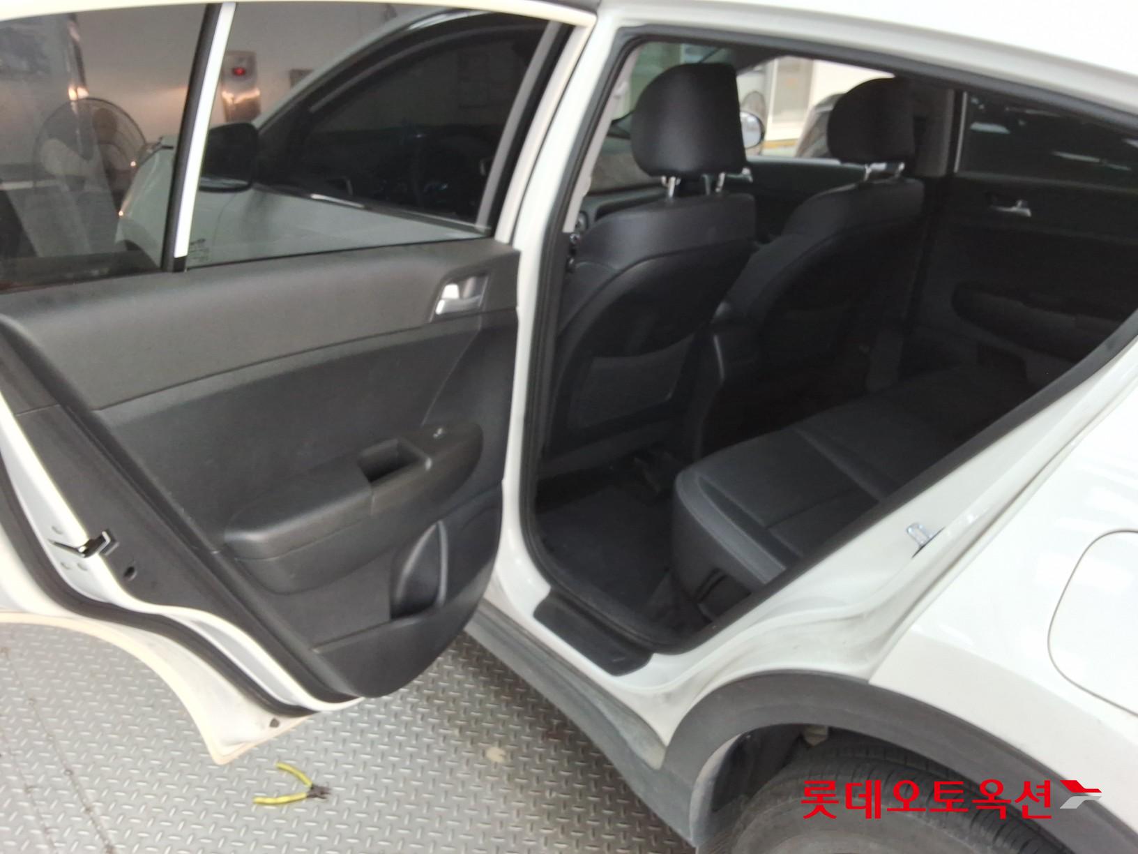2020 - kia sportage