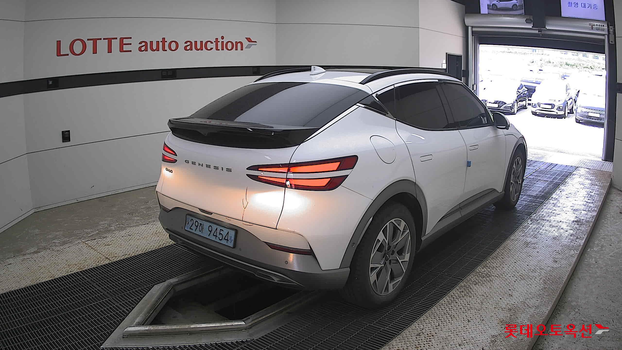 2022 - genesis gv60