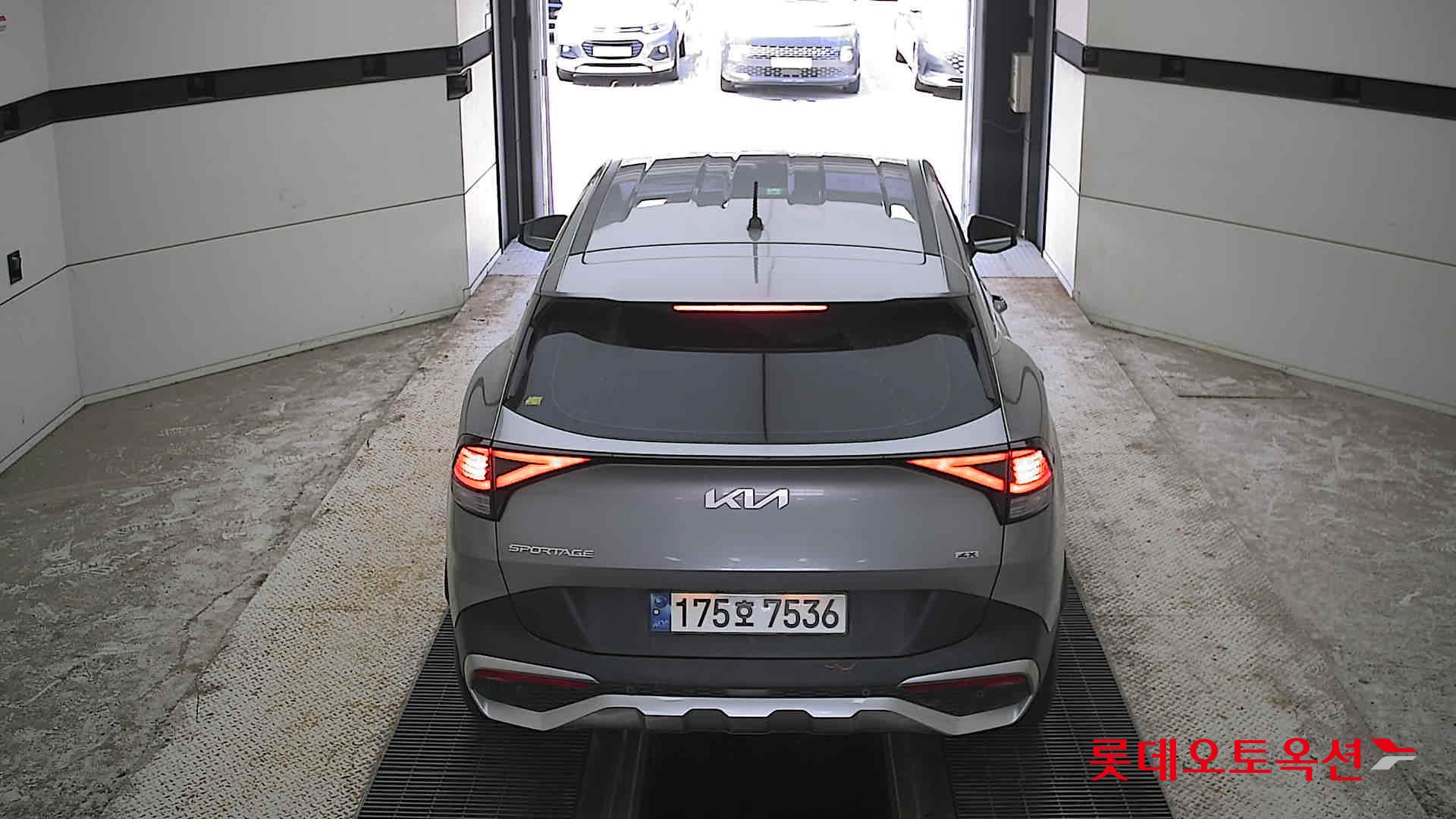 2023 - kia sportage