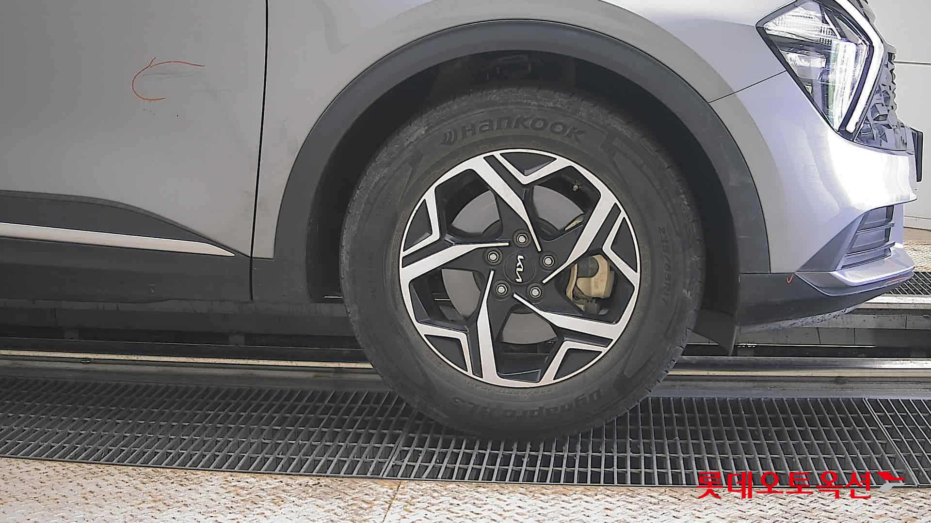 2023 - kia sportage