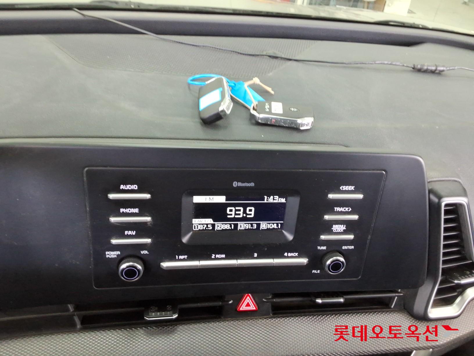 2023 - kia sportage