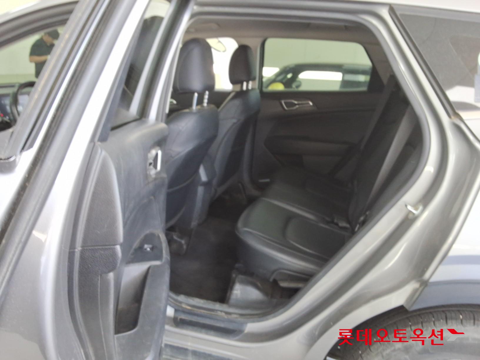 2023 - kia sportage