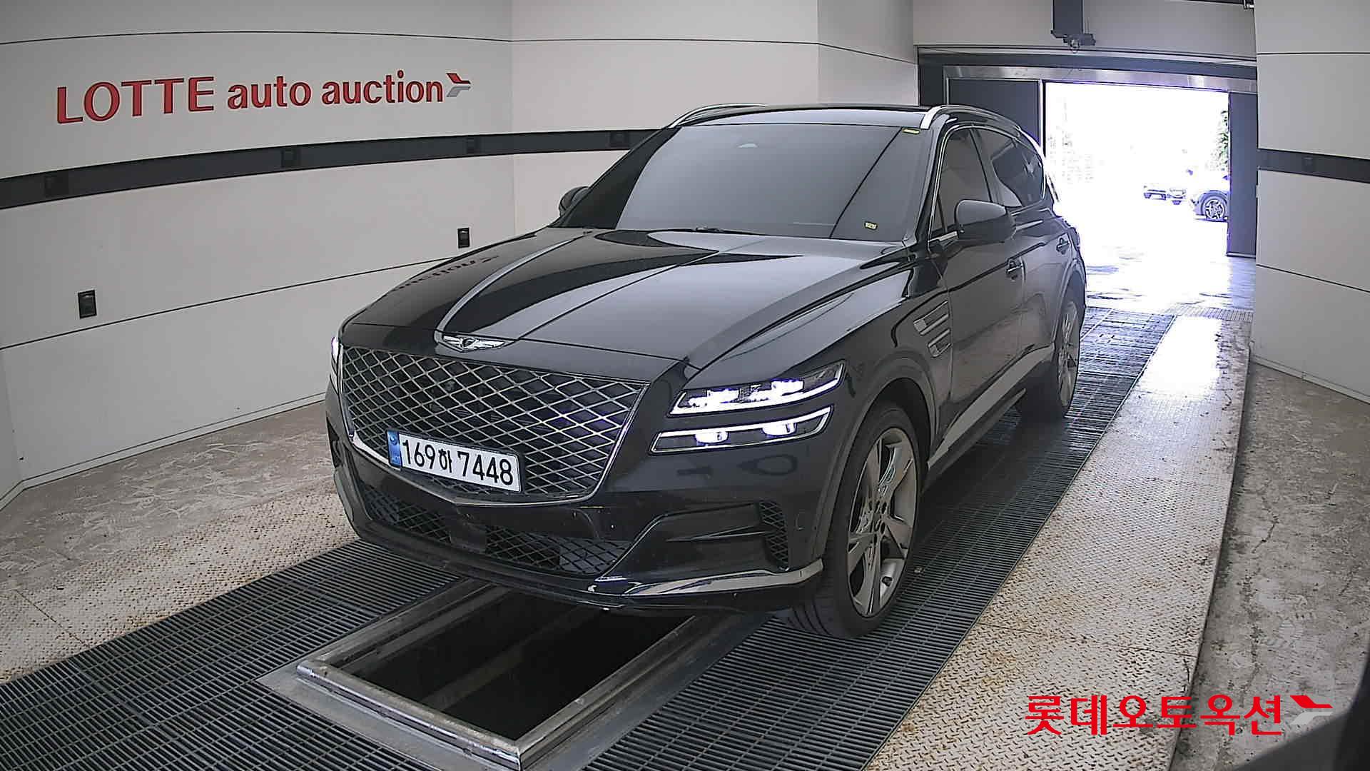2022 - genesis gv80