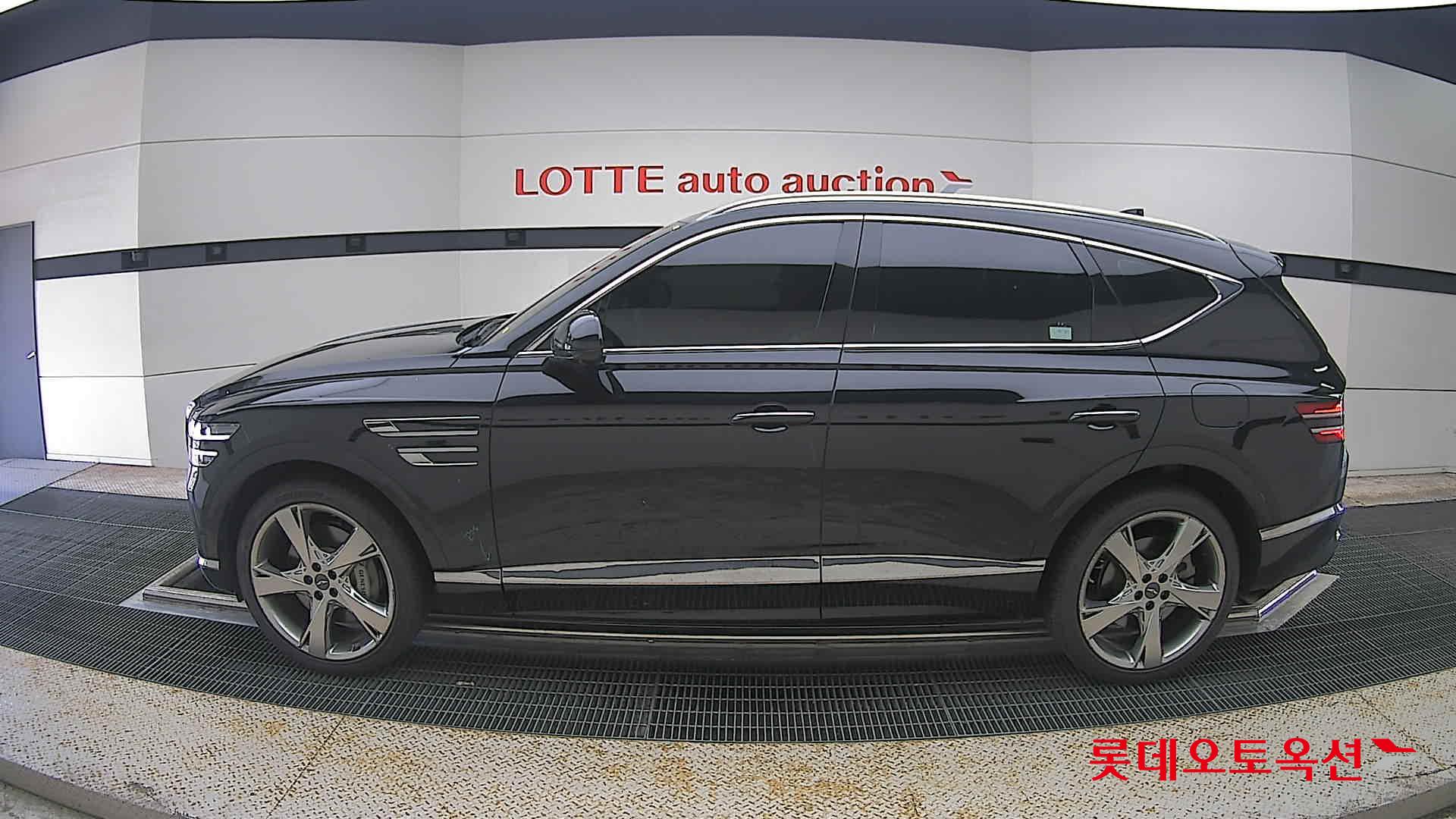 2022 - genesis gv80