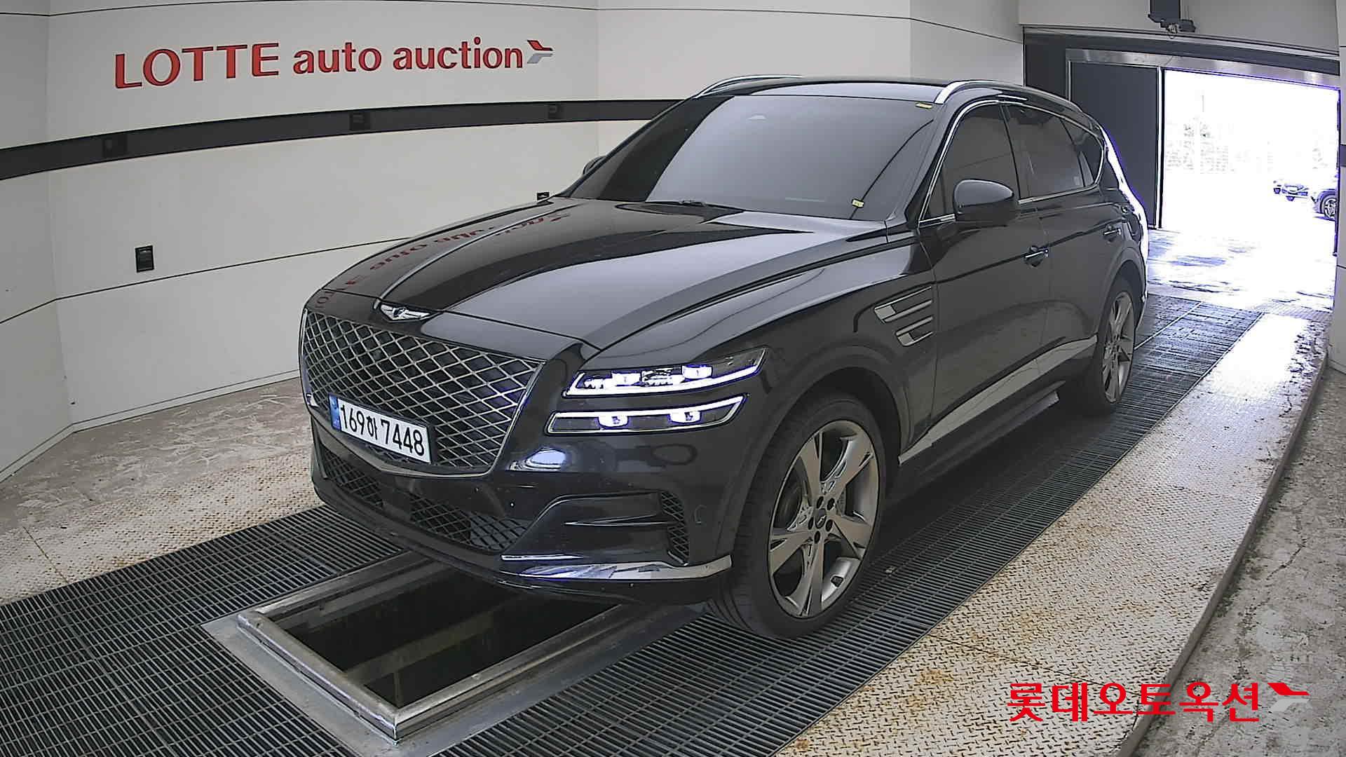 2022 - genesis gv80