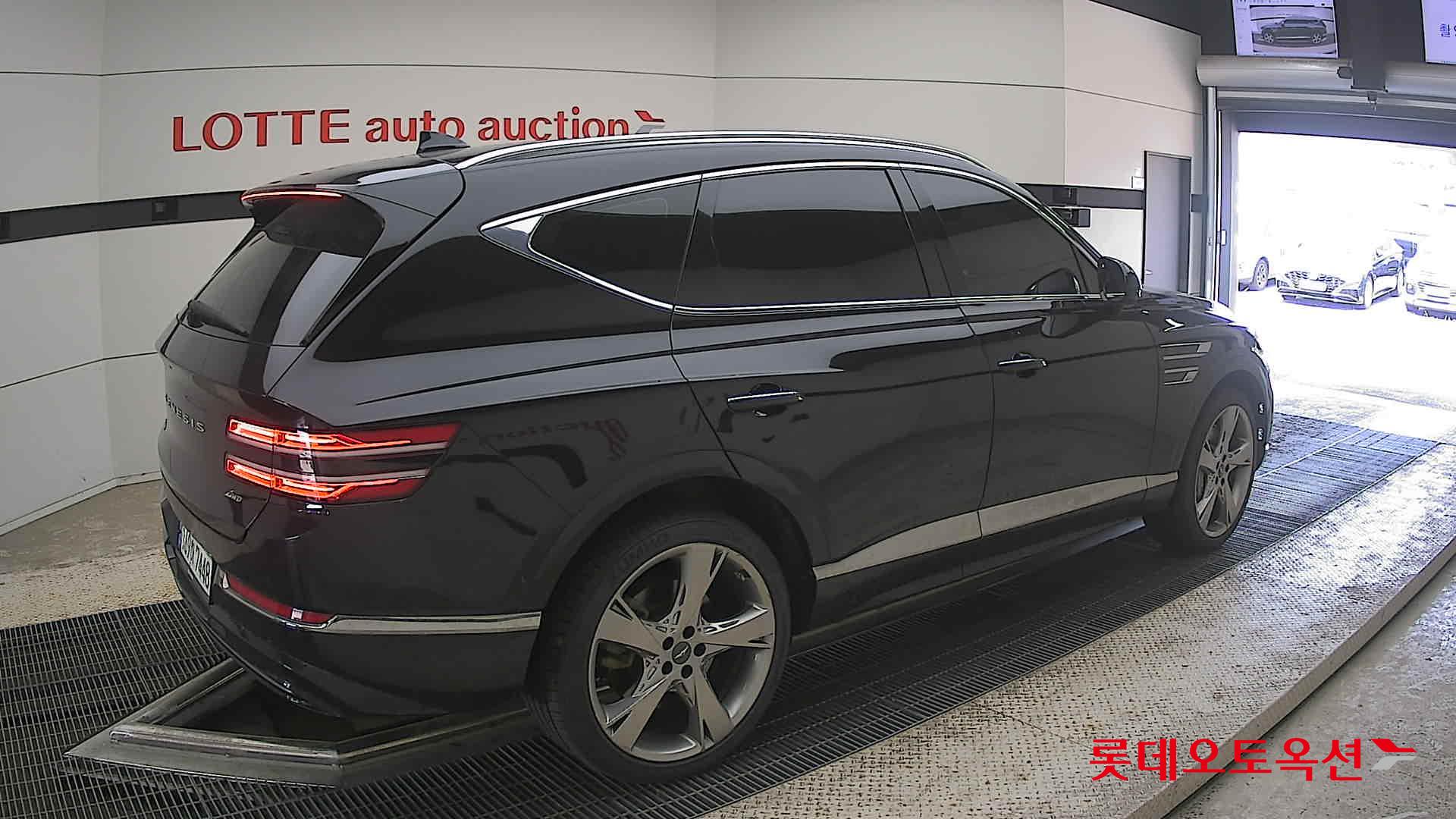 2022 - genesis gv80