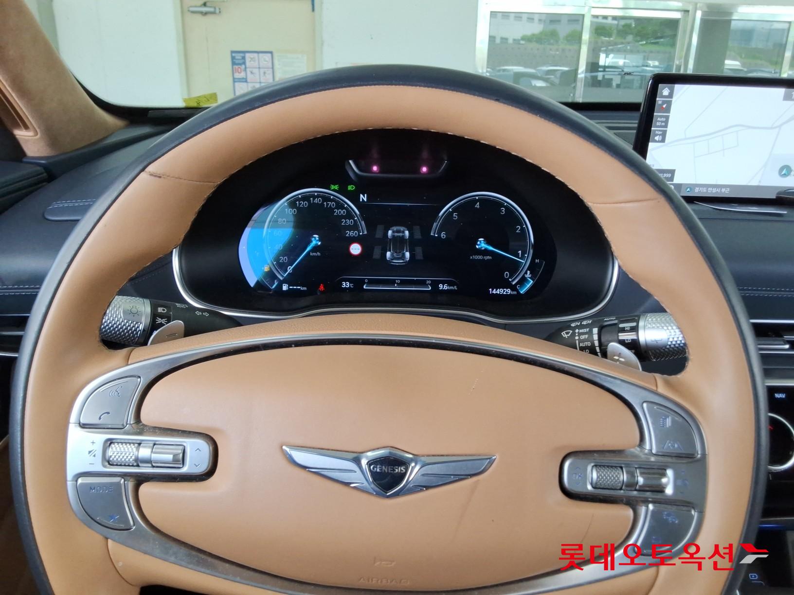 2022 - genesis gv80