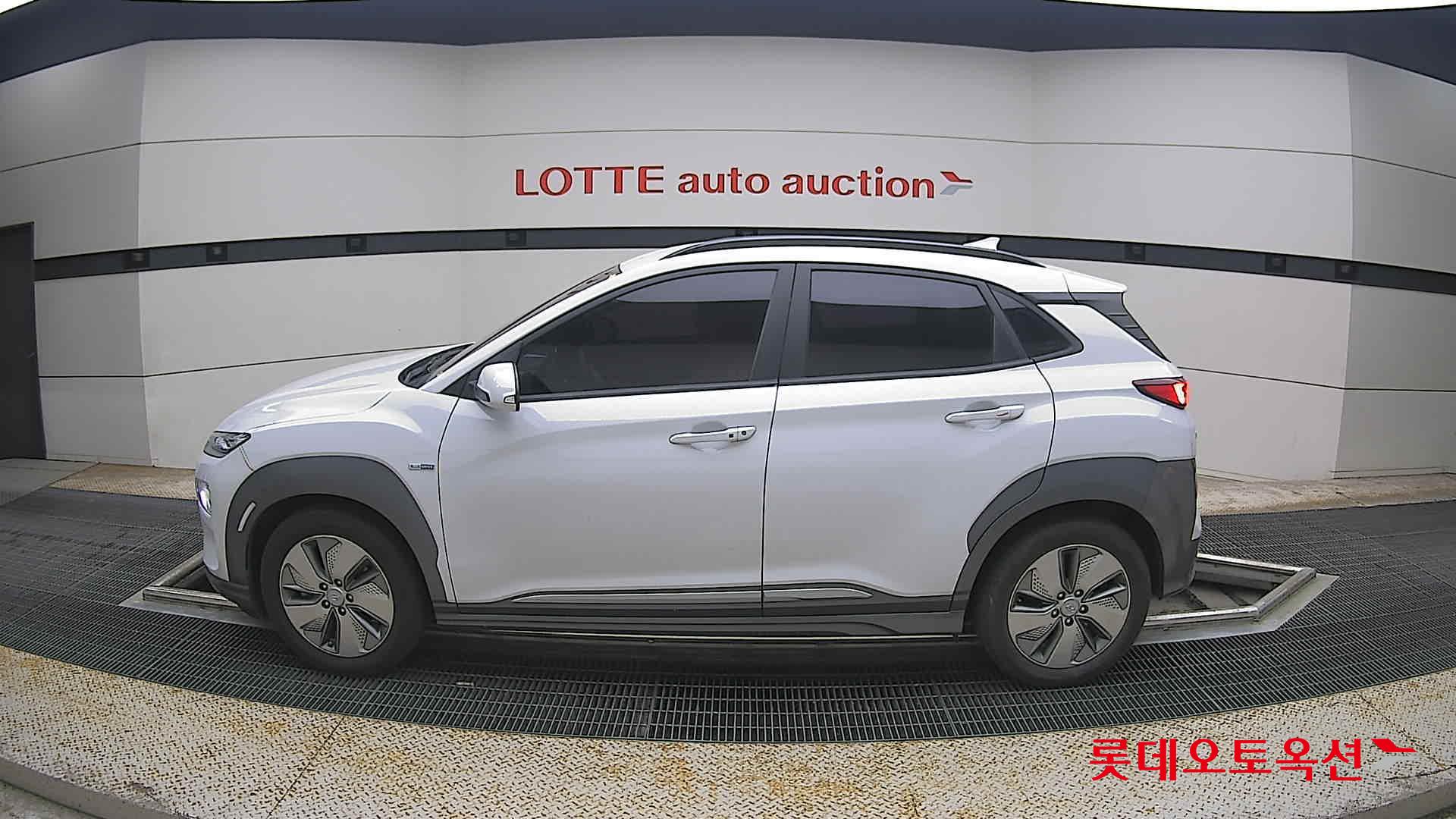 2020 - hyundai kona