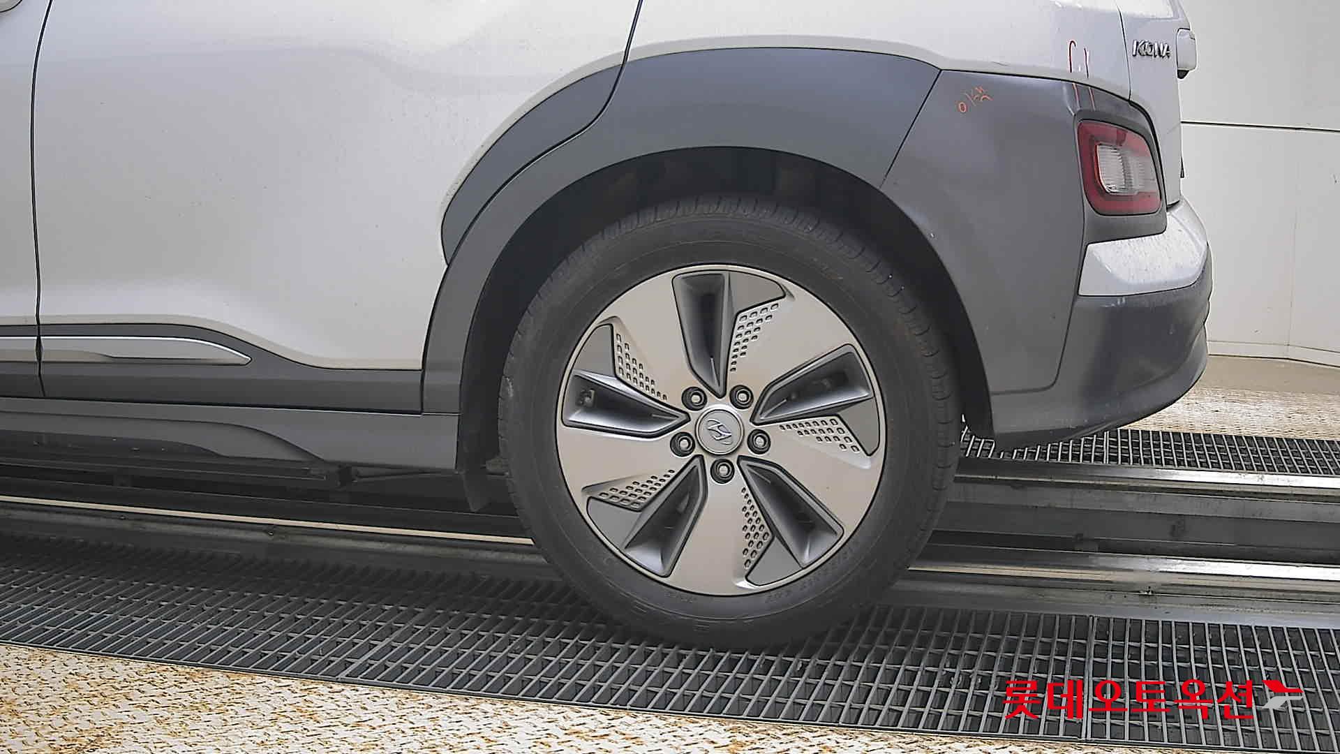 2020 - hyundai kona