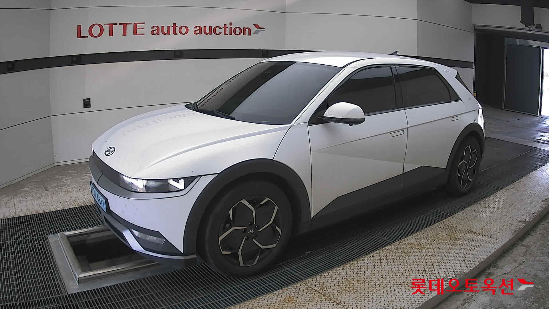 2022 - hyundai ioniq