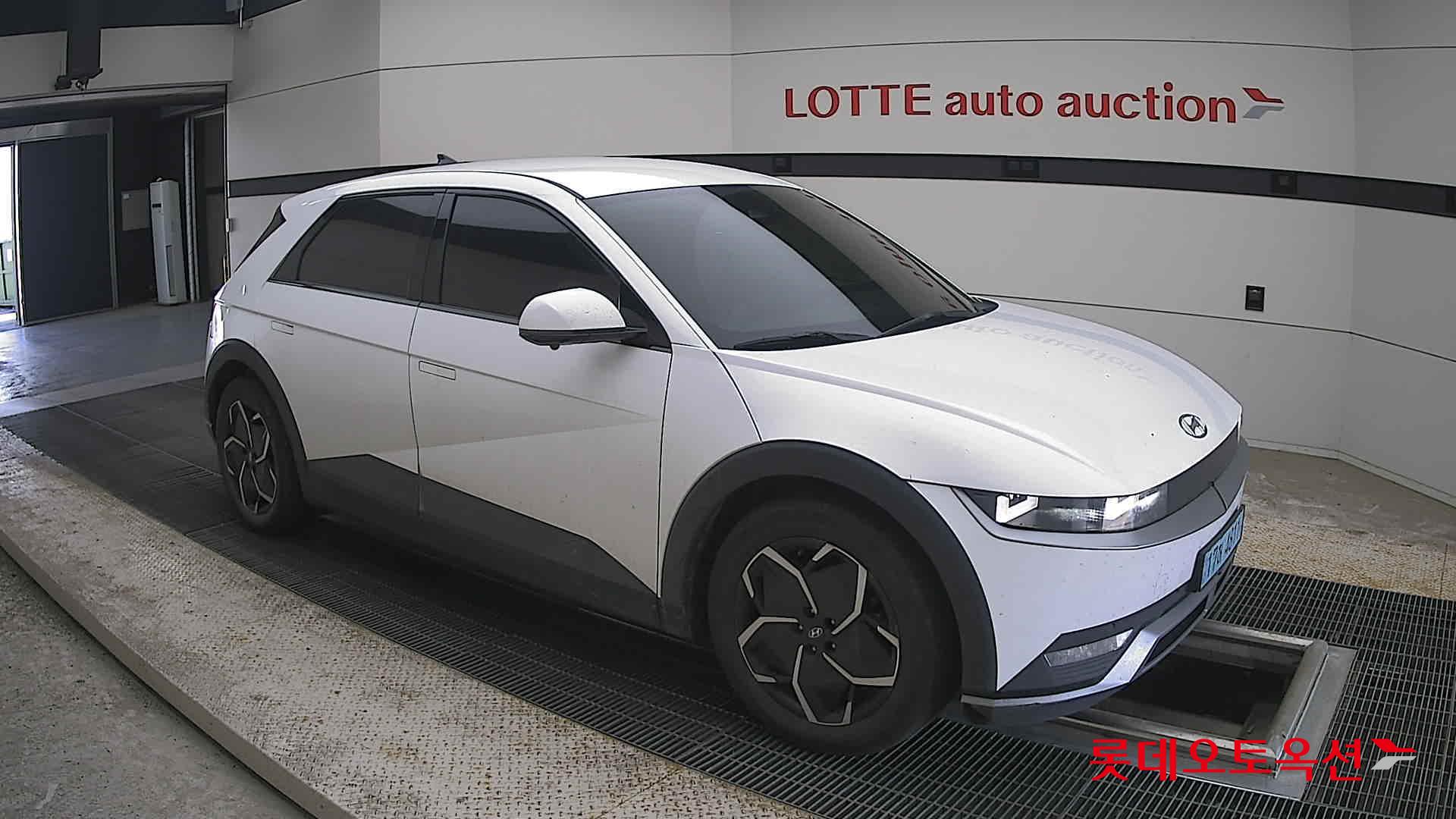 2022 - hyundai ioniq