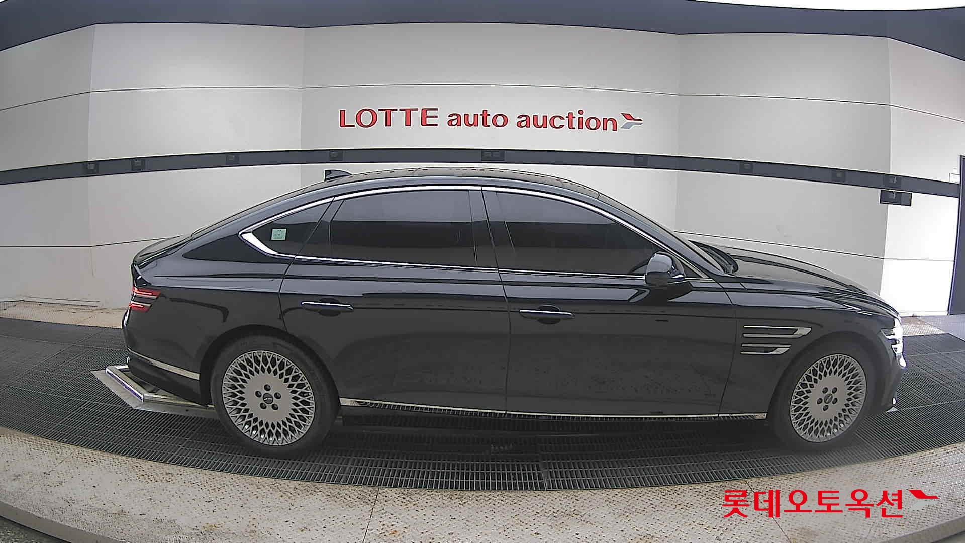 2021 - genesis g80