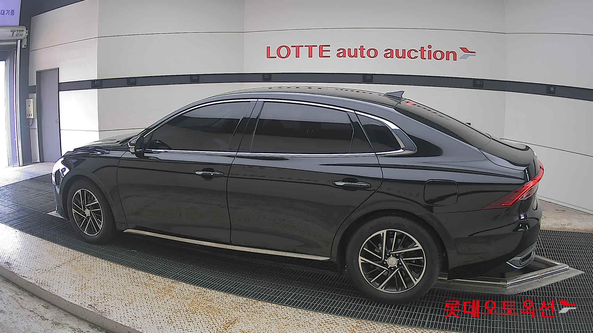 2021 - hyundai grandeur