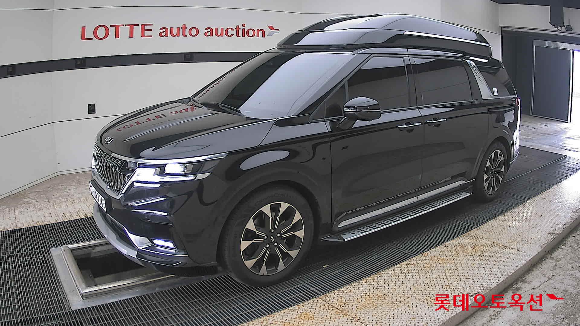 2021 - kia carnival