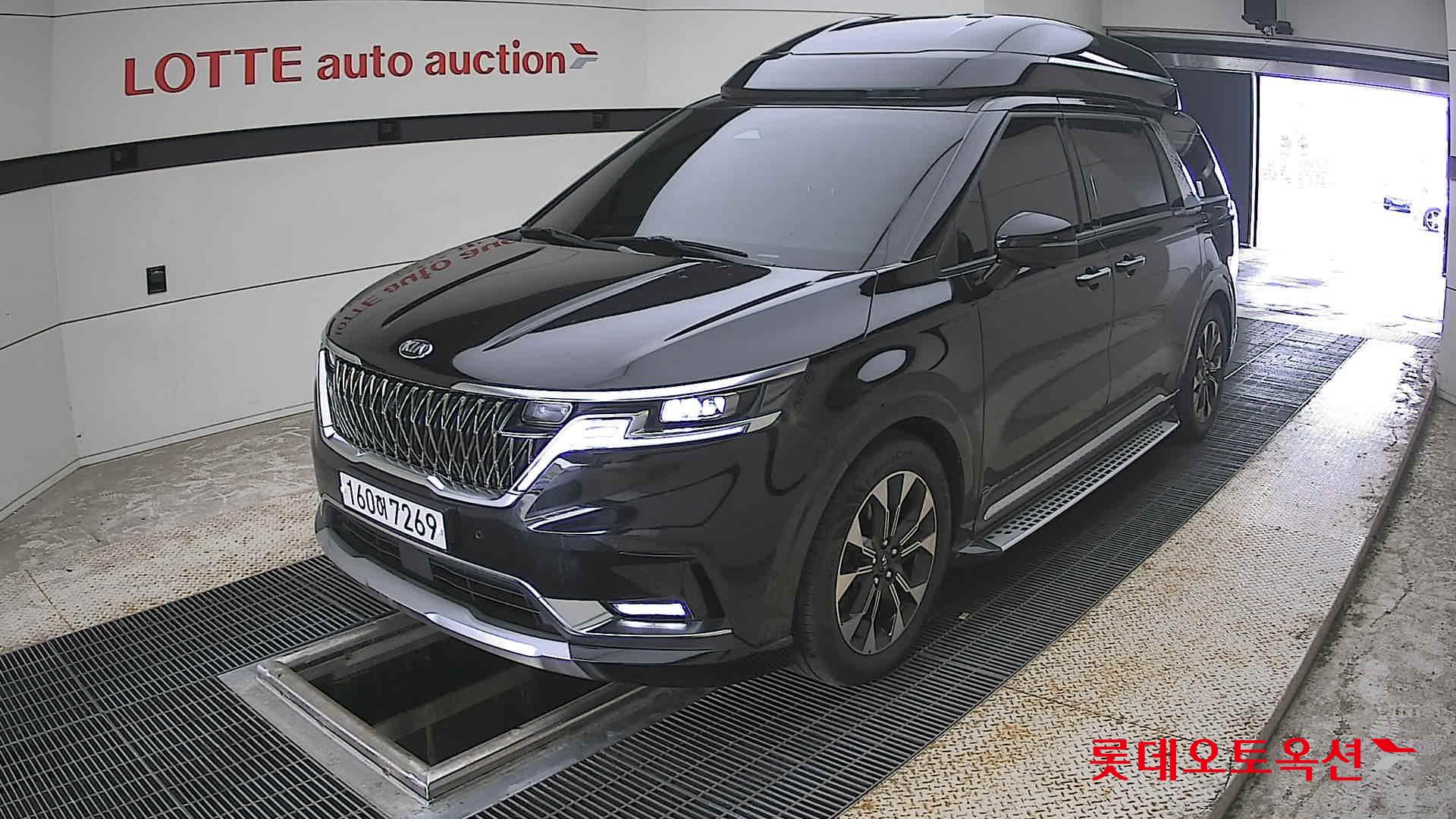 2021 - kia carnival