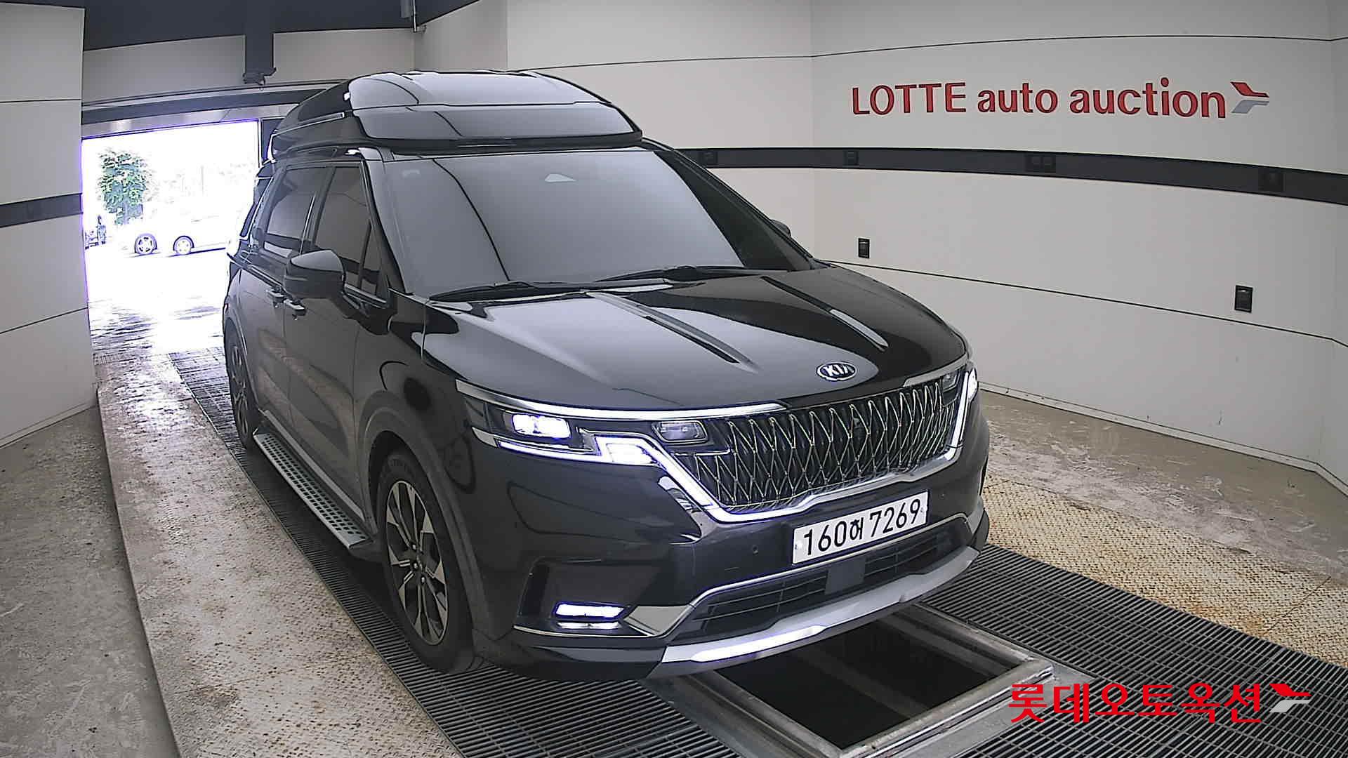 2021 - kia carnival
