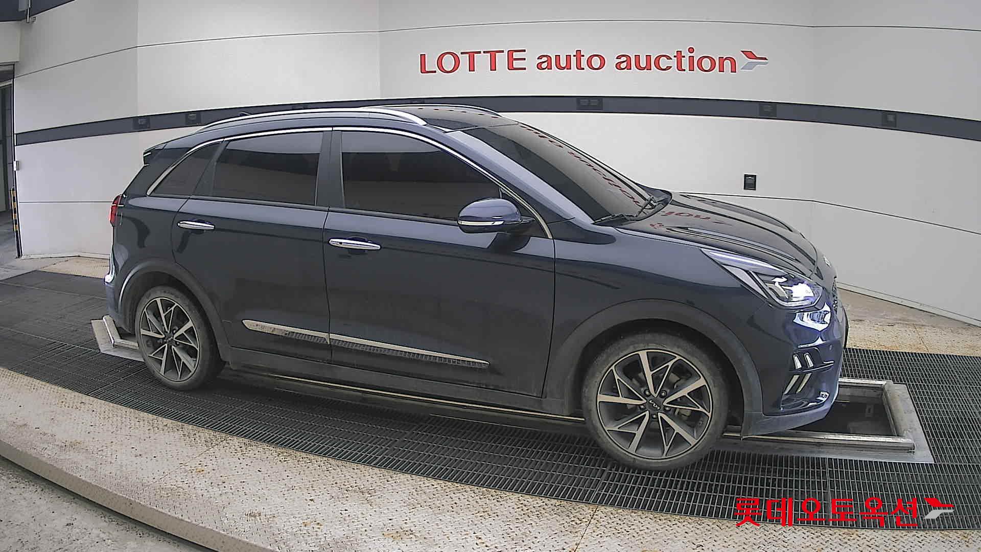 2022 - kia niro
