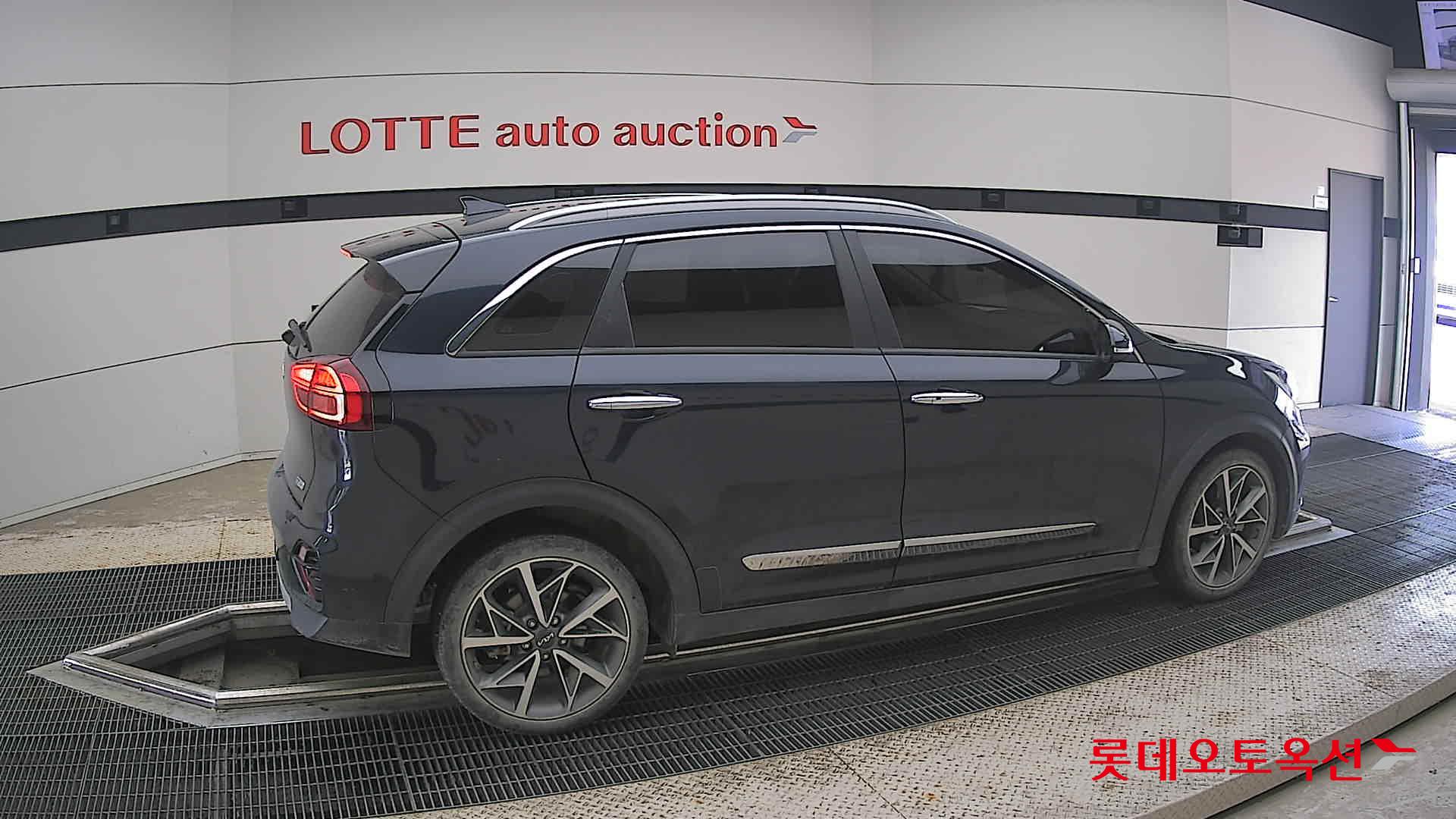 2022 - kia niro
