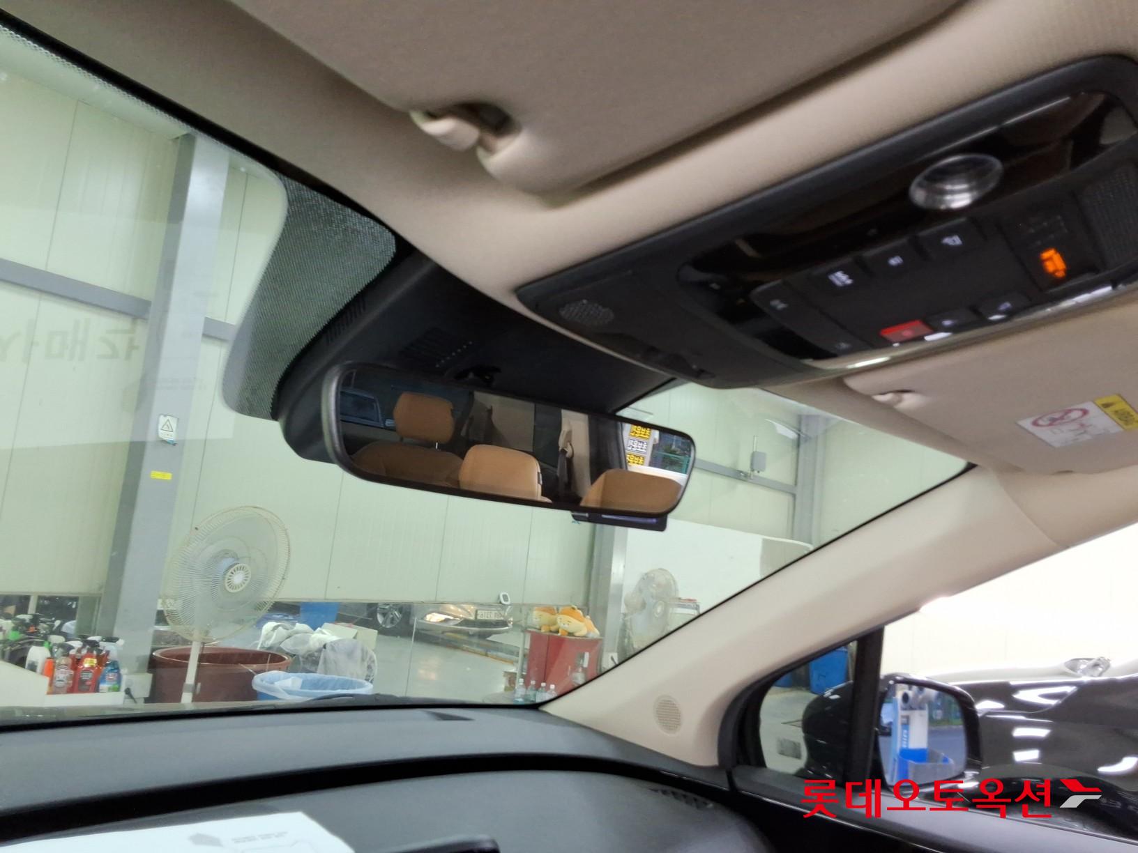 2023 - kia carnival