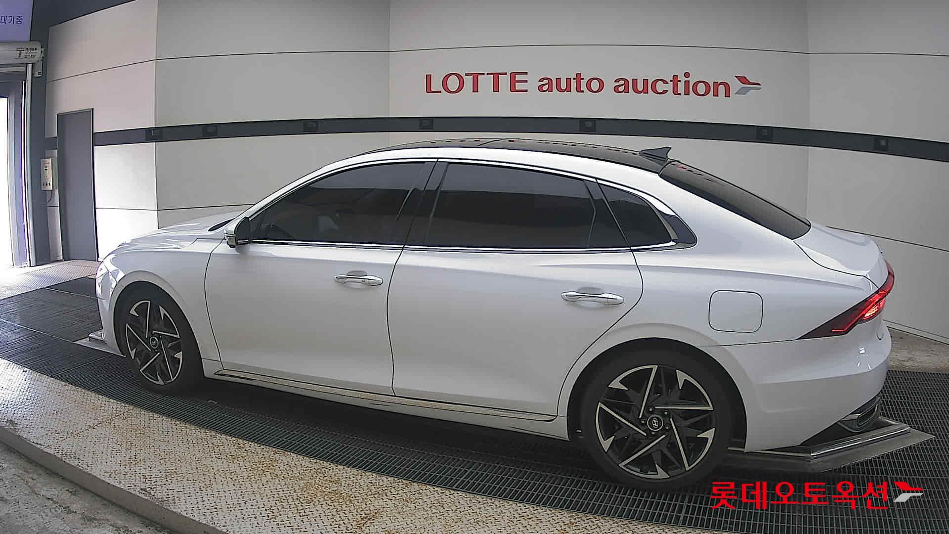 2020 - hyundai grandeur