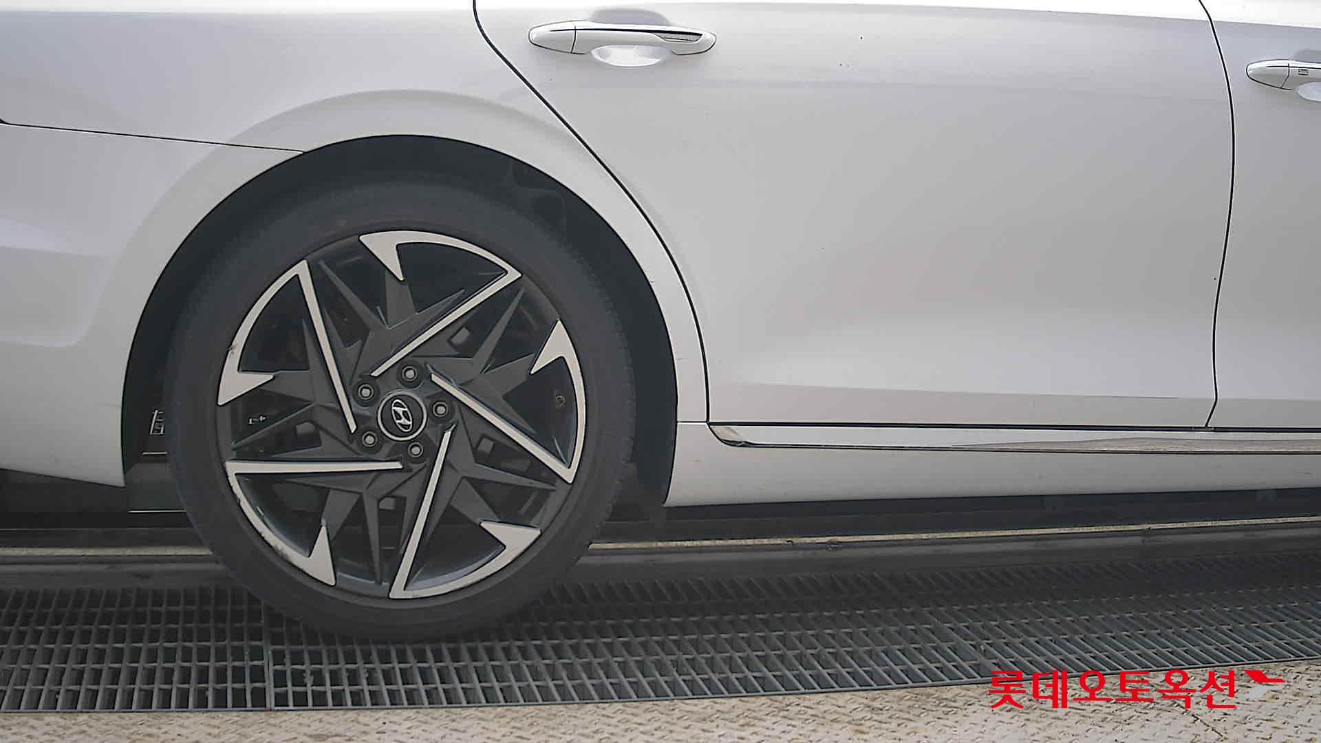 2020 - hyundai grandeur