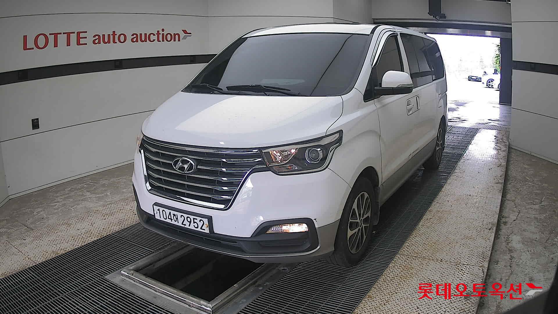 2020 - hyundai grand starex