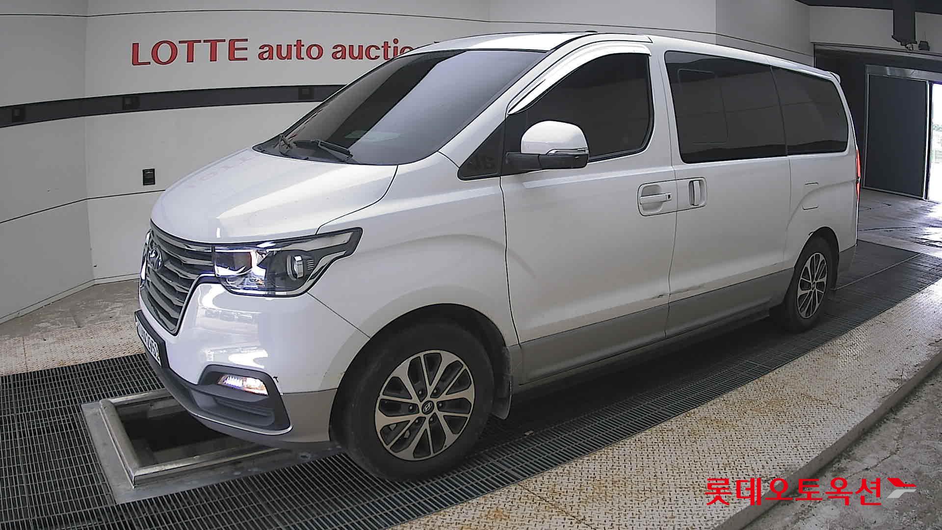 2020 - hyundai grand starex