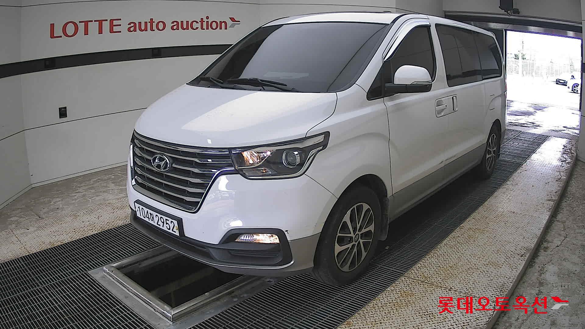 2020 - hyundai grand starex