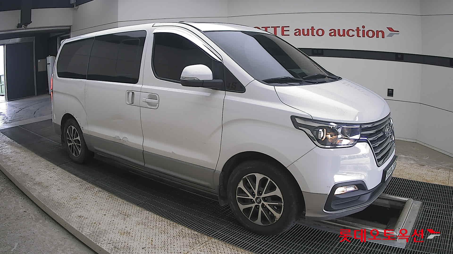 2020 - hyundai grand starex