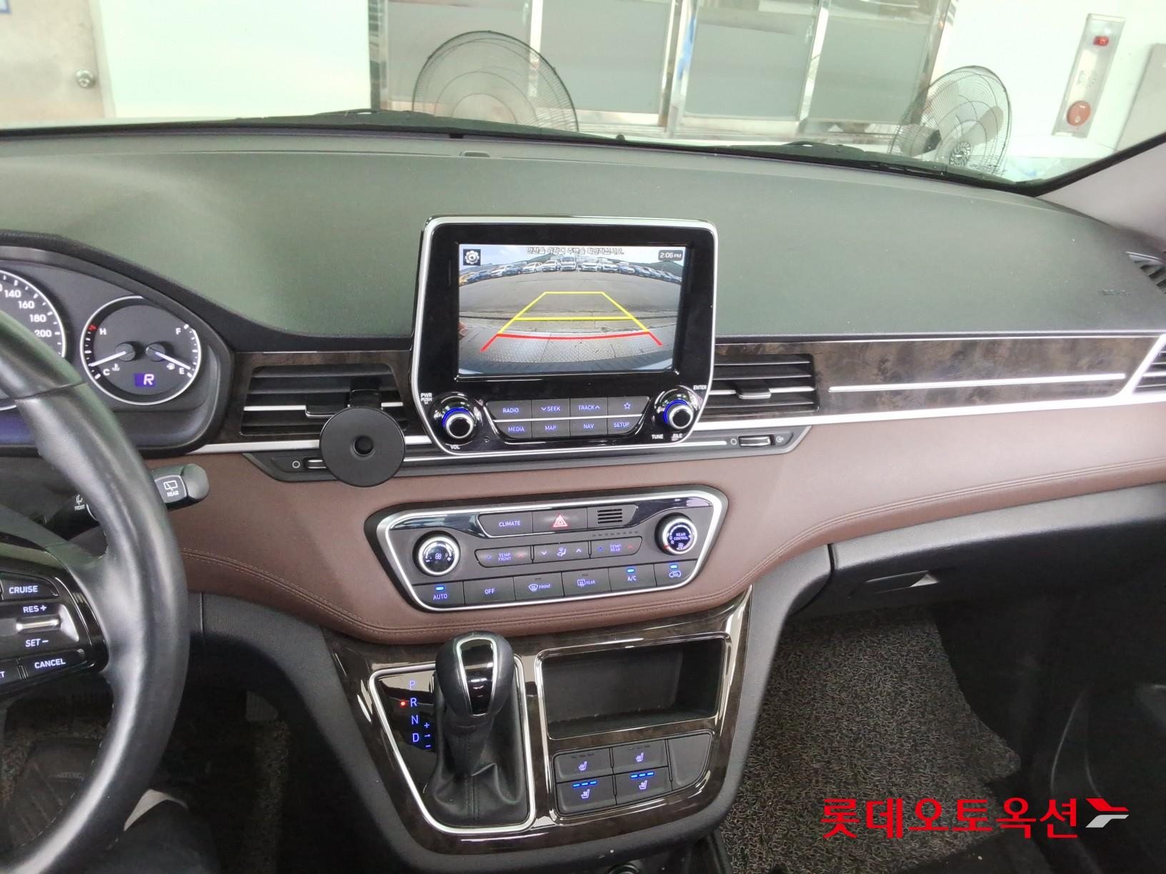 2020 - hyundai grand starex