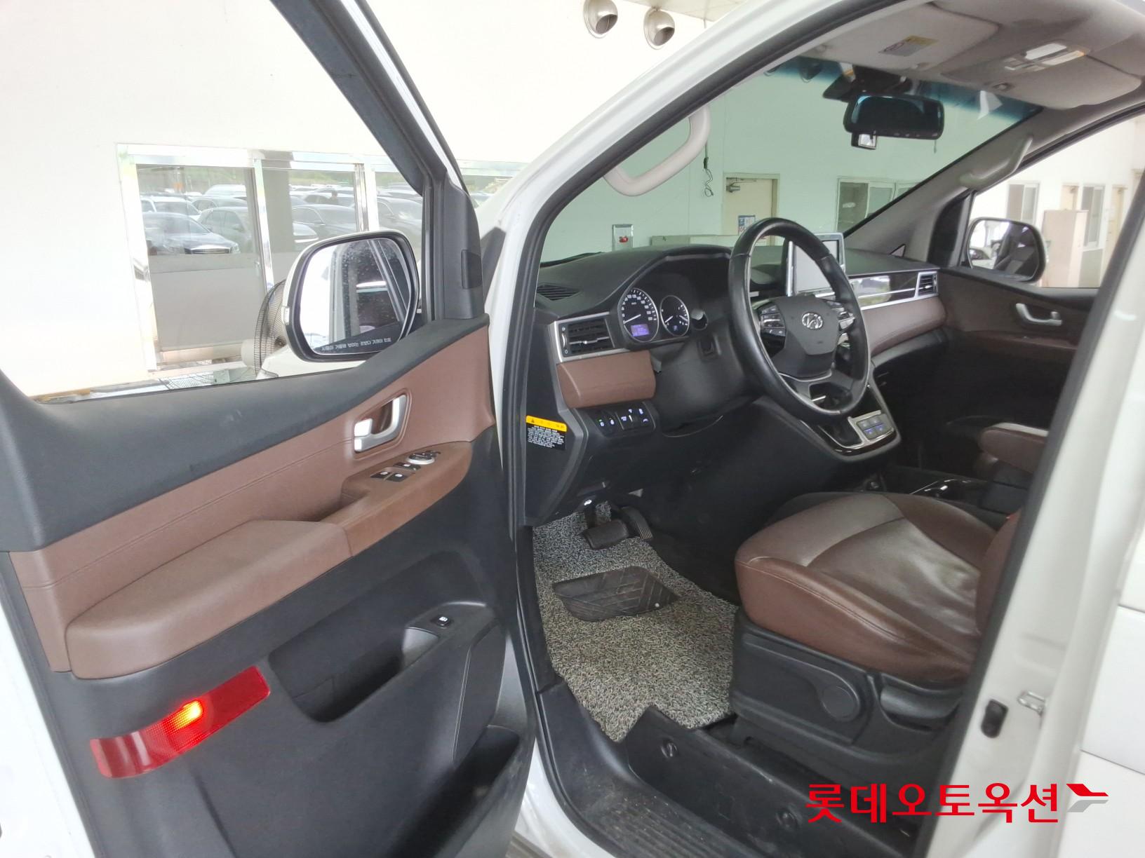 2020 - hyundai grand starex