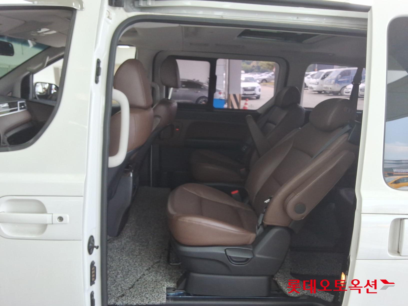 2020 - hyundai grand starex