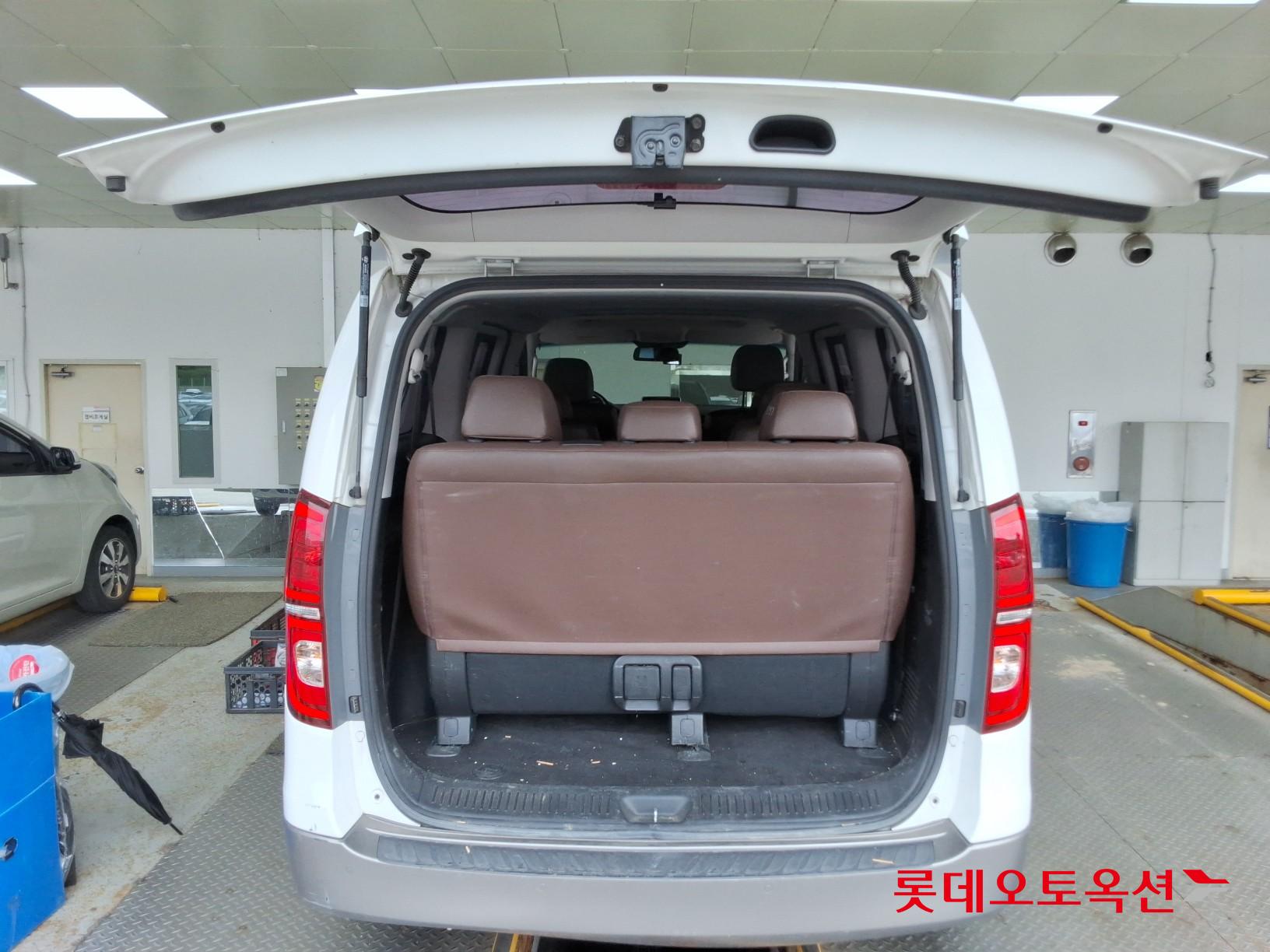 2020 - hyundai grand starex