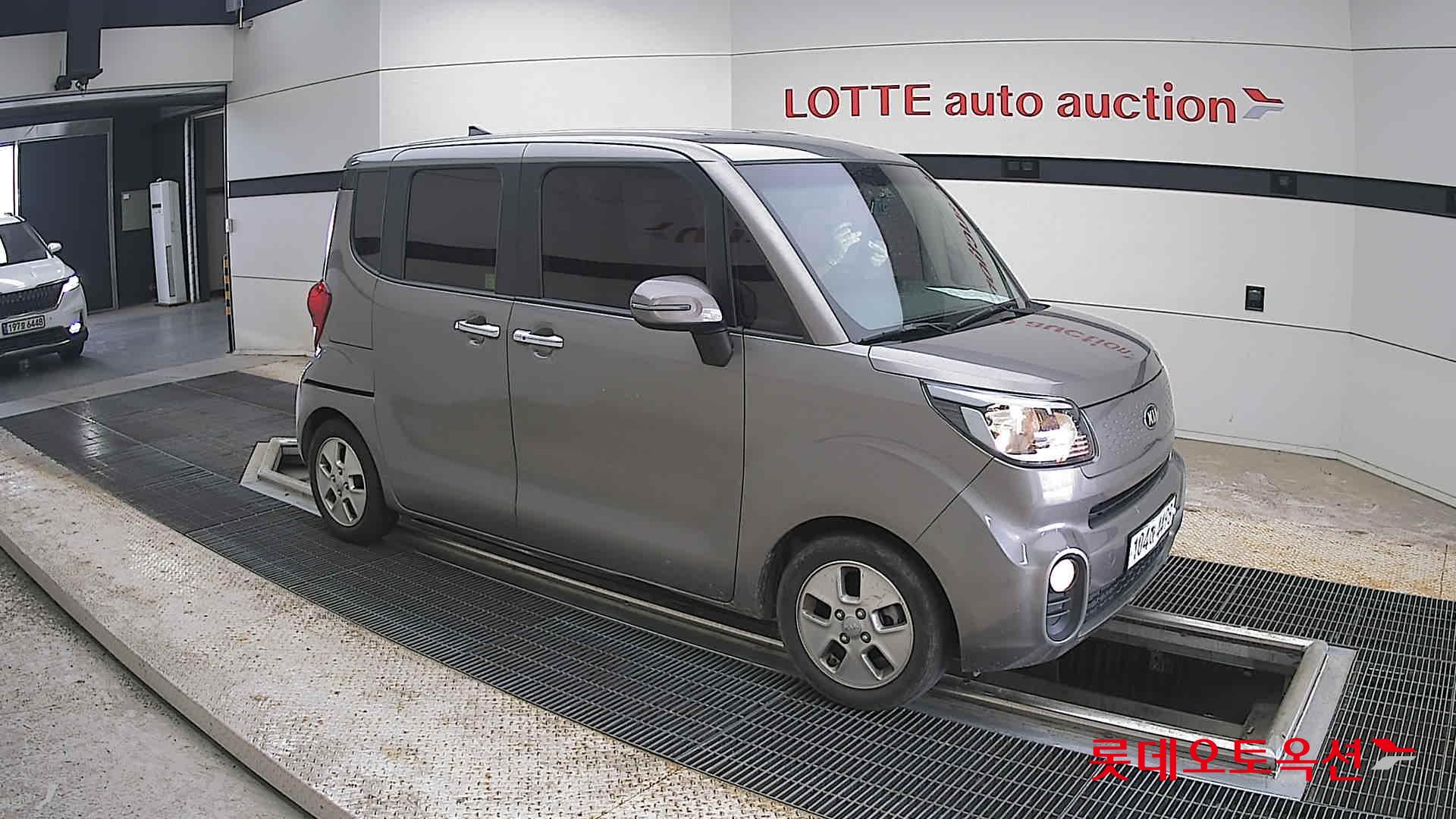 2020 - kia ray