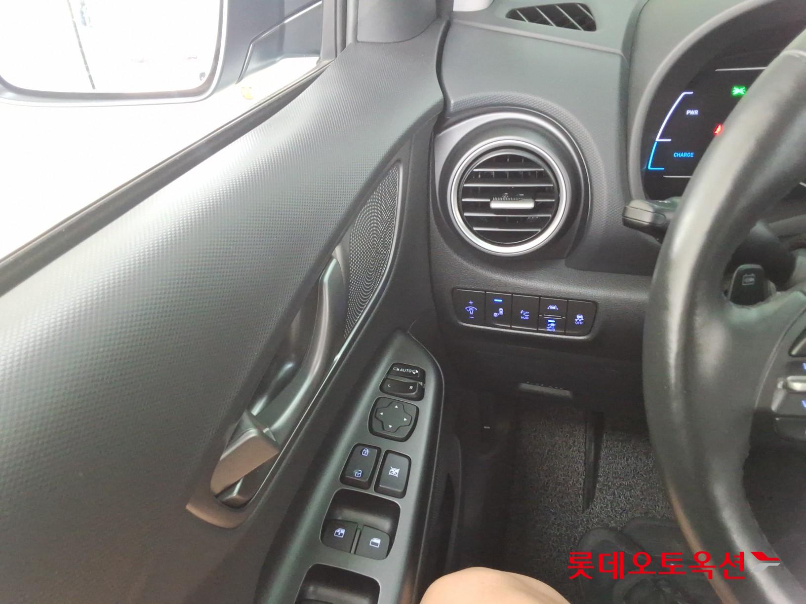 2020 - hyundai kona
