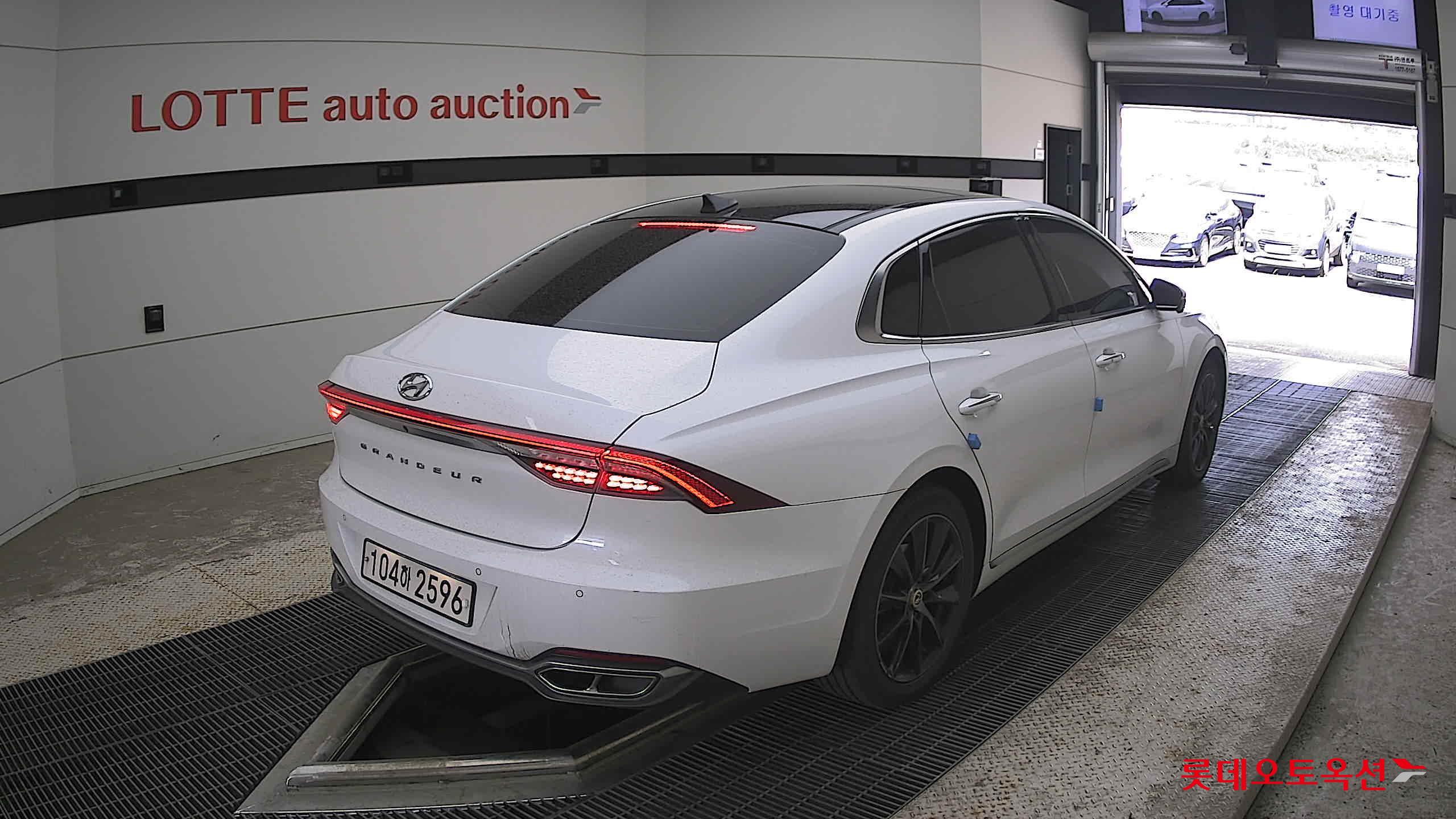 2020 - hyundai grandeur