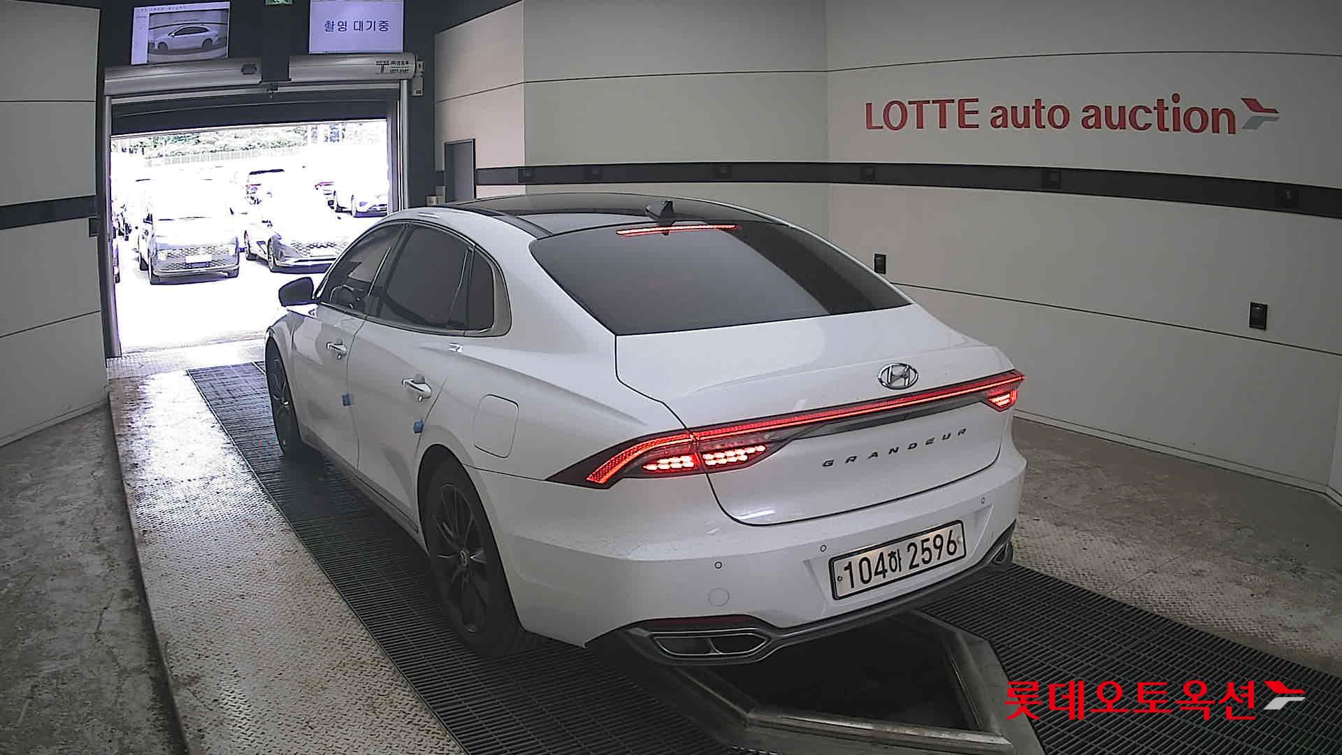 2020 - hyundai grandeur