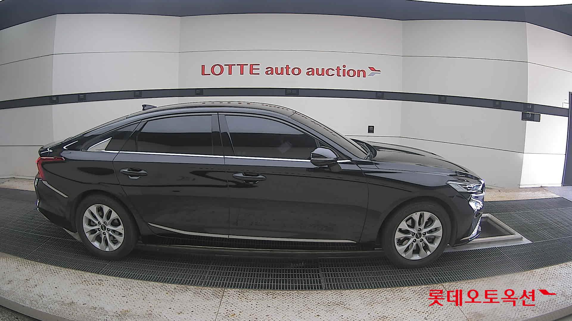 2022 - kia k8